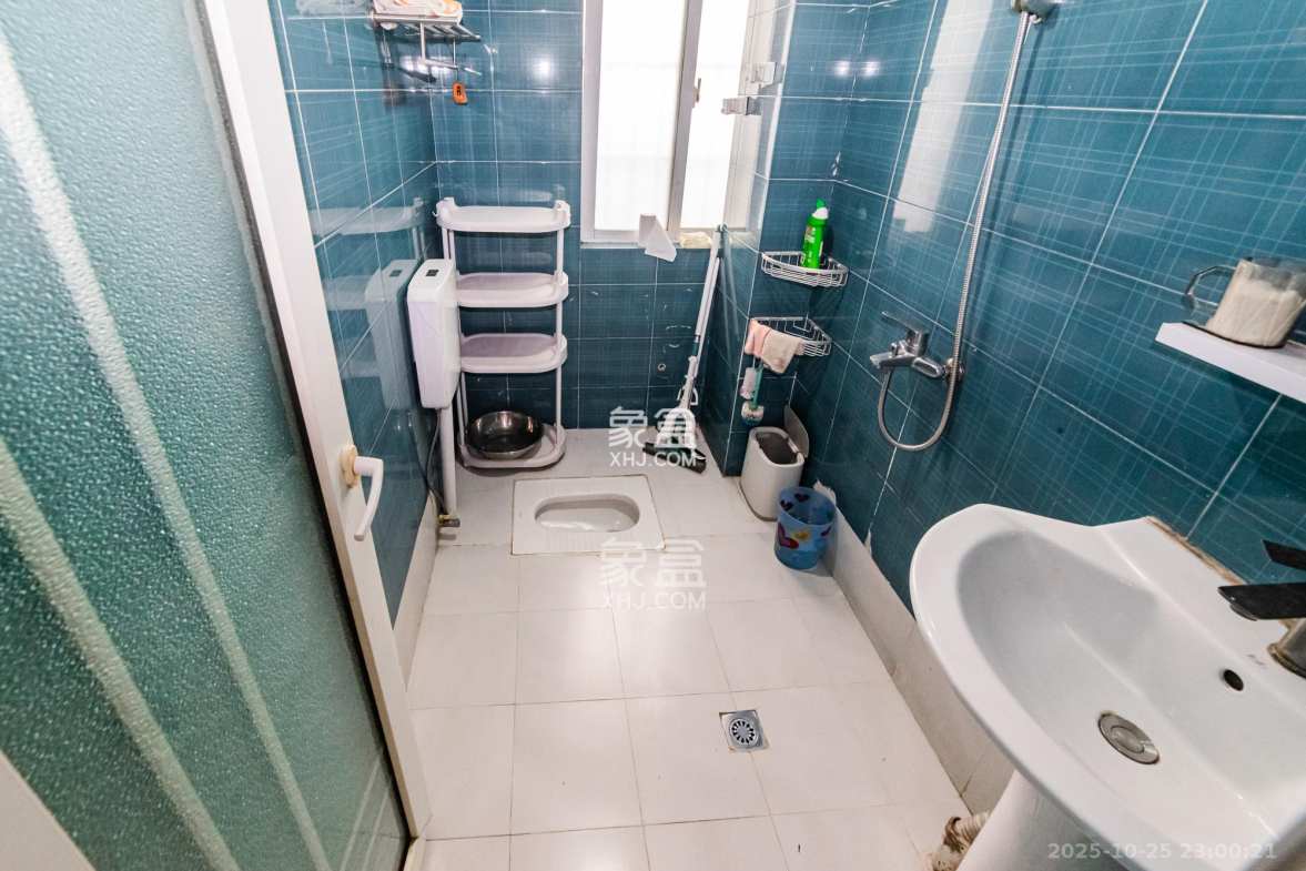 顺天黄金海岸  2室1厅1卫    70.0万 顺天黄金海岸  2室1厅1卫    70.0万卫生间