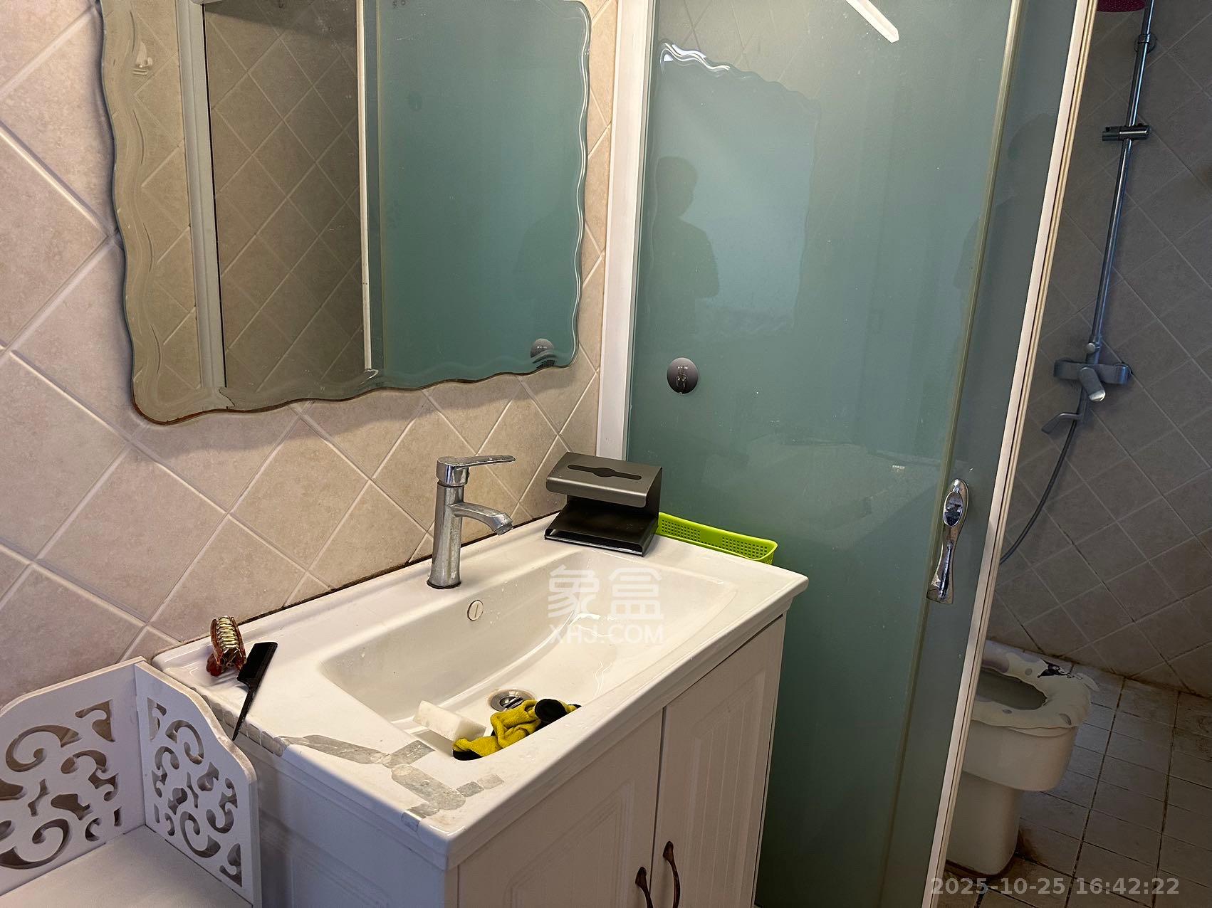 颐和佳园  2室2厅1卫    1800.0元/月室内图