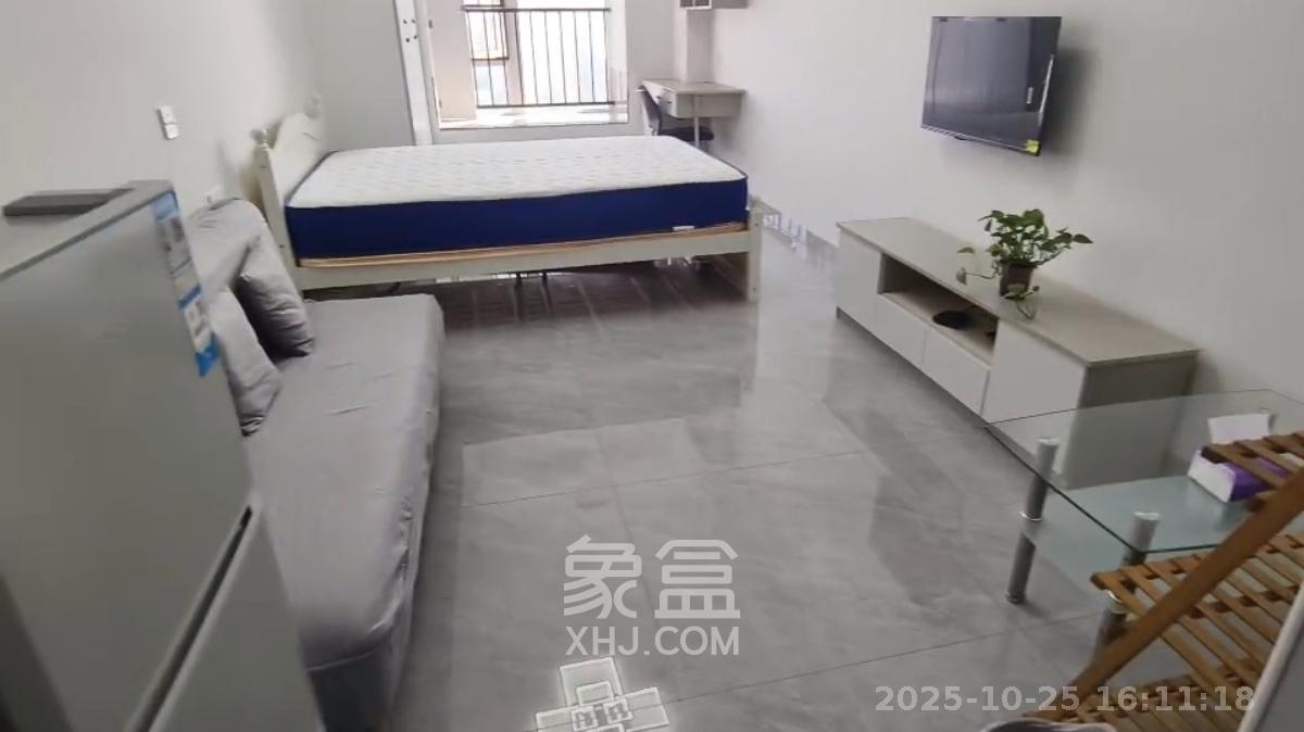 保利香槟国际  1室1厅1卫    1300.0元/月