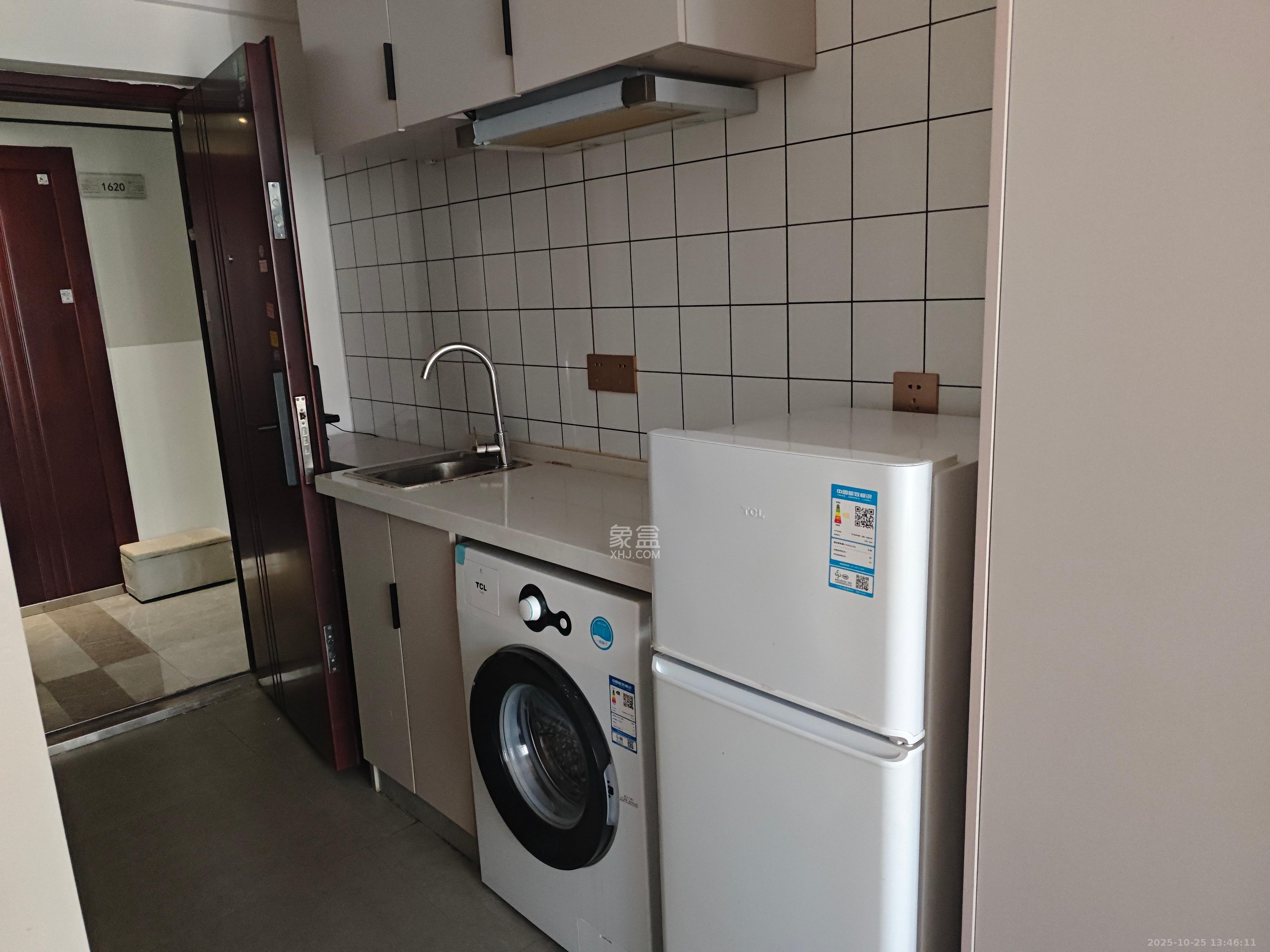 阳光城檀悦  1室1厅1卫    2000.0元/月室内图