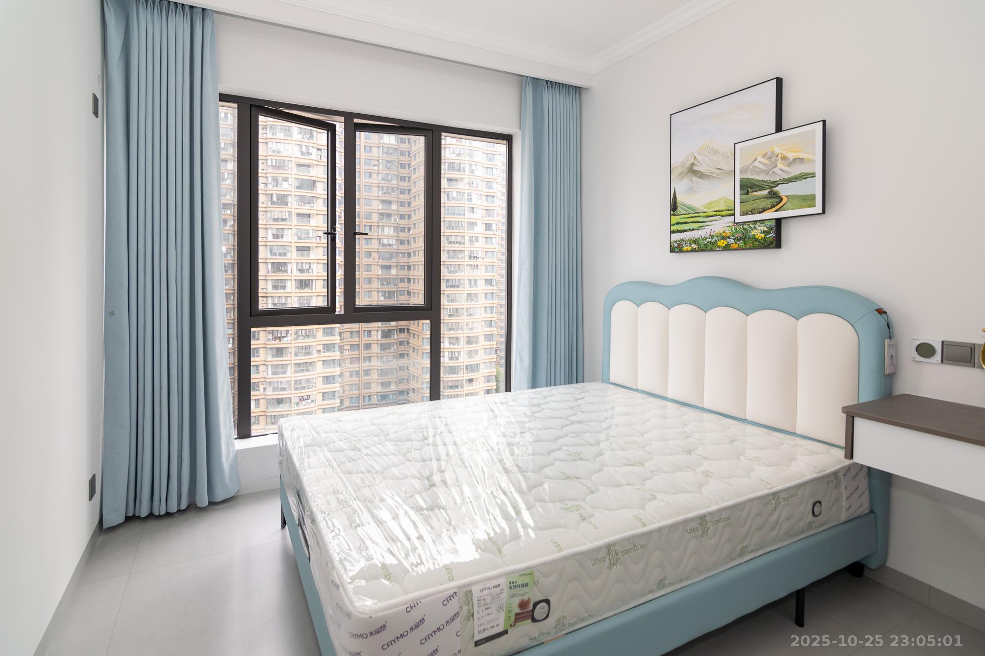 润和长郡(润和紫郡二三期) 5室2厅2卫 137.0万 润和长郡(润和紫郡二三期) 5室2厅2卫 137.0万卧室