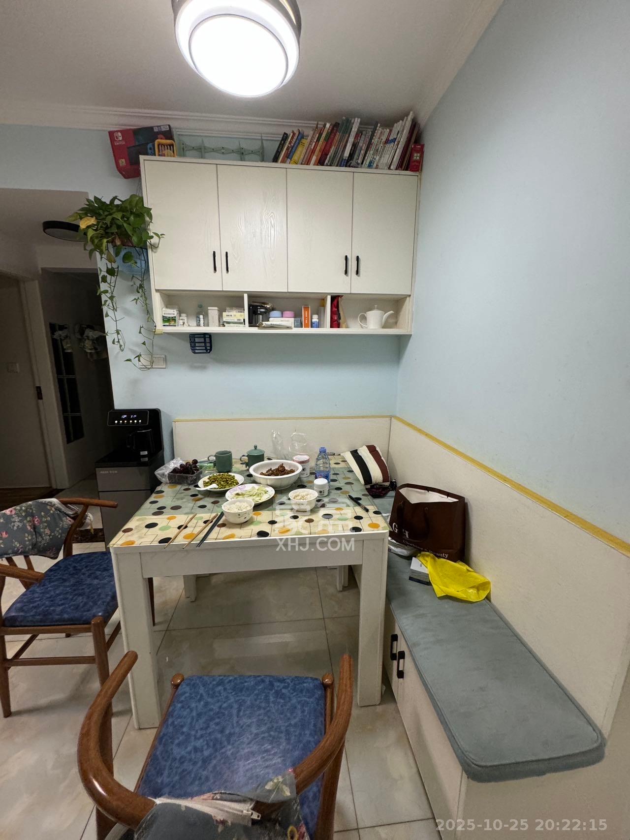 汇金城/嘉华城(二期、三期)  2室2厅1卫    2400.0元/月 汇金城/嘉华城(二期、三期)  2室2厅1卫    2400.0元/月室内图