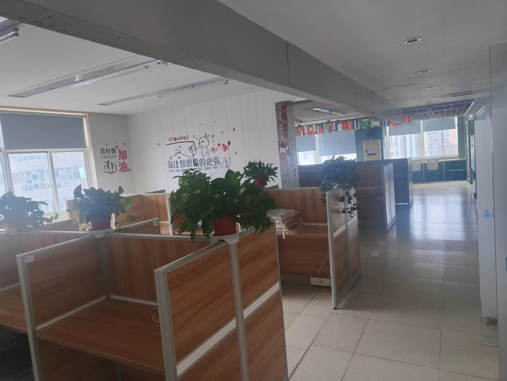 港澳申亚大厦   271.0㎡      8000.0元/月室内图