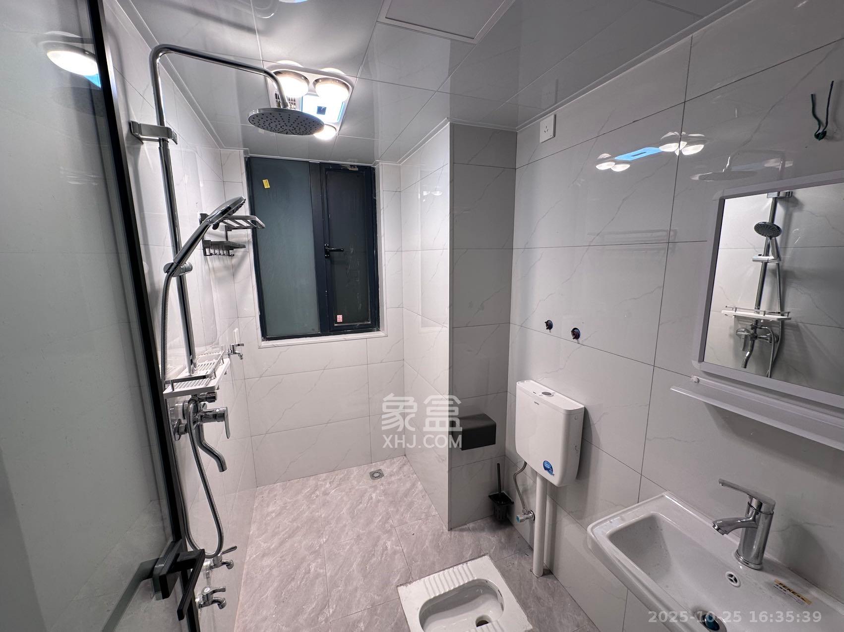 邦盛水岸御园  4室2厅2卫    2400.0元/月室内图