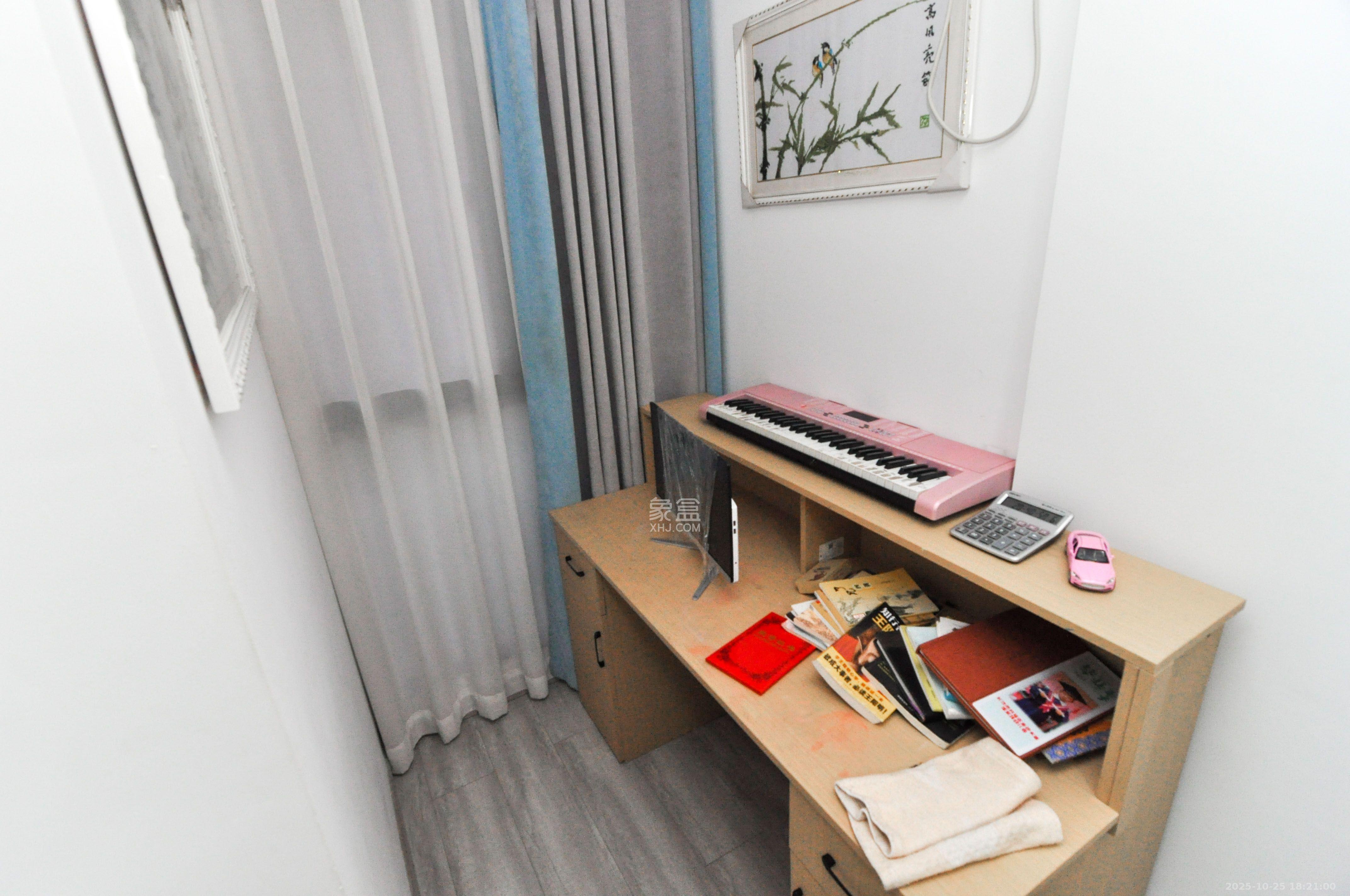 共和世家  1室1厅1卫    2500.0元/月 共和世家  1室1厅1卫    2500.0元/月室内图