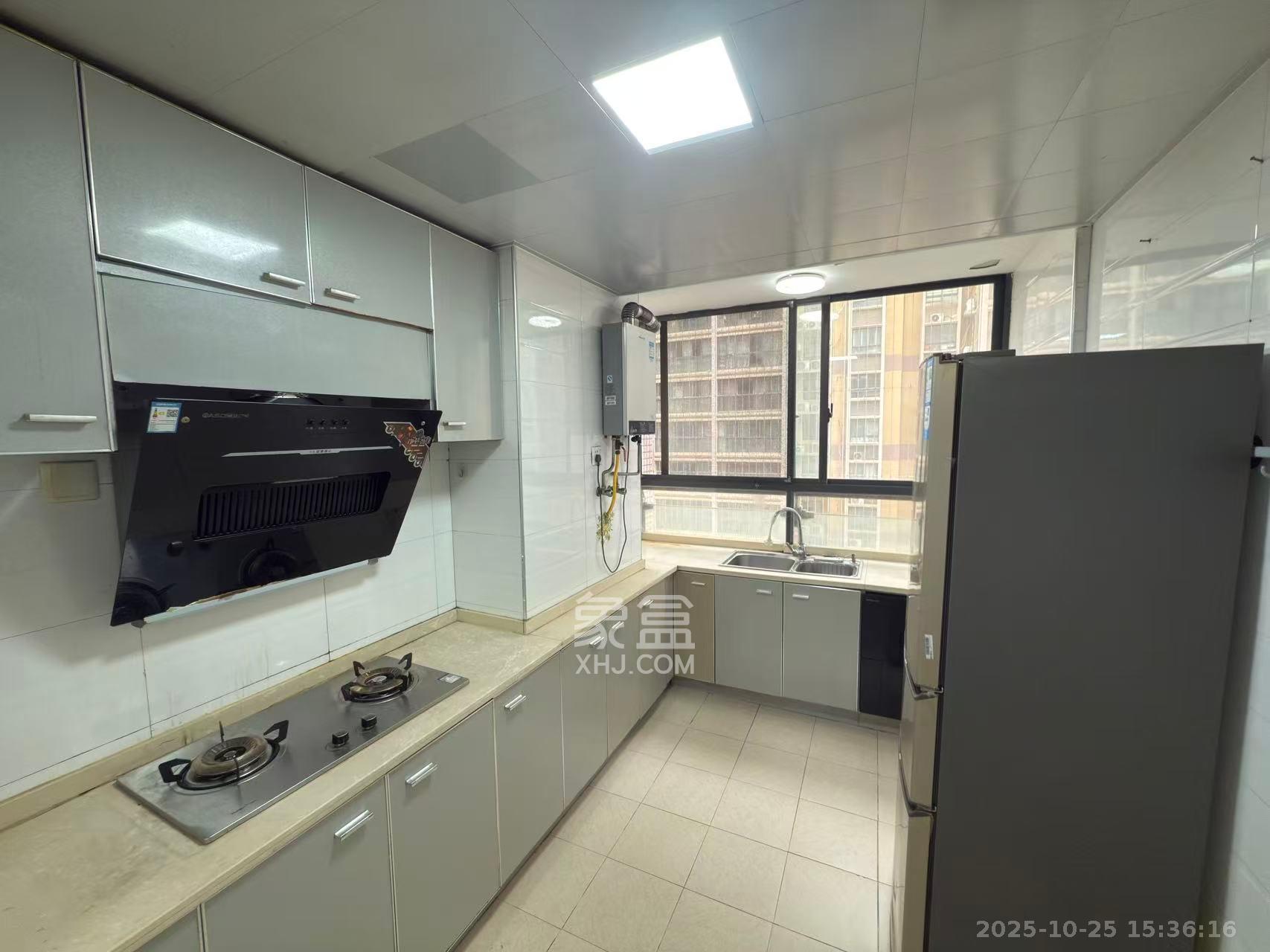 锦湘国际星城三期(锦绣苑)  3室2厅2卫    3000.0元/月 锦湘国际星城三期(锦绣苑)  3室2厅2卫    3000.0元/月室内图