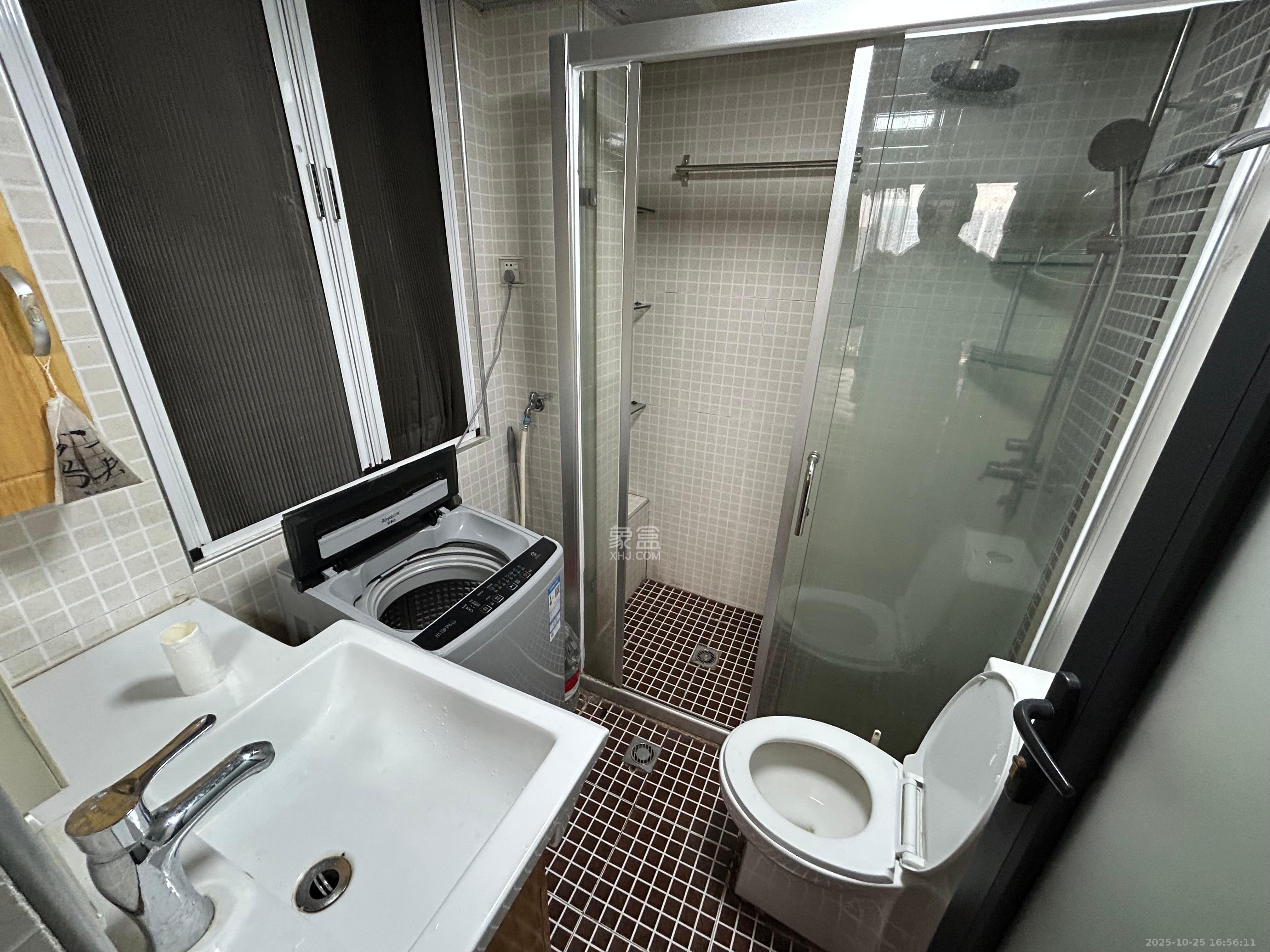 月湖兰庭  1室1厅1卫    1800.0元/月 月湖兰庭  1室1厅1卫    1800.0元/月室内图