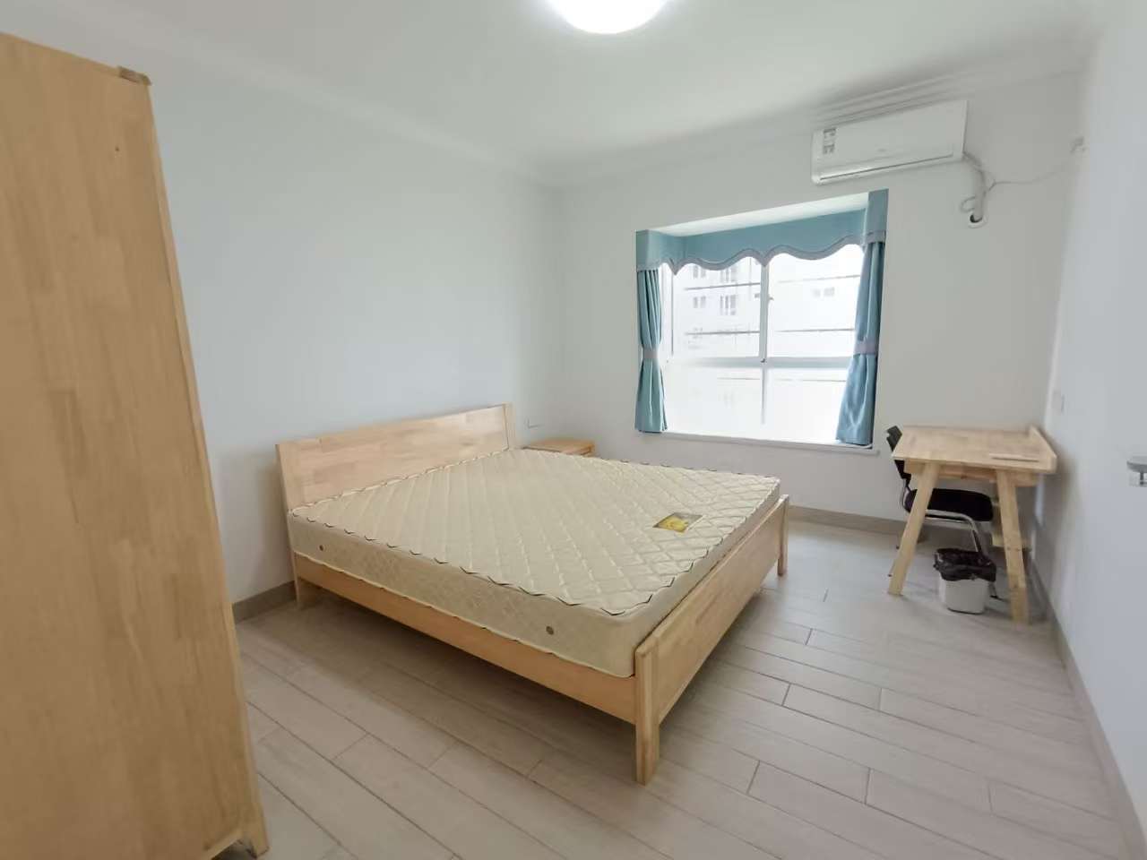 海航城  2室2厅1卫    2200.0元/月室内图