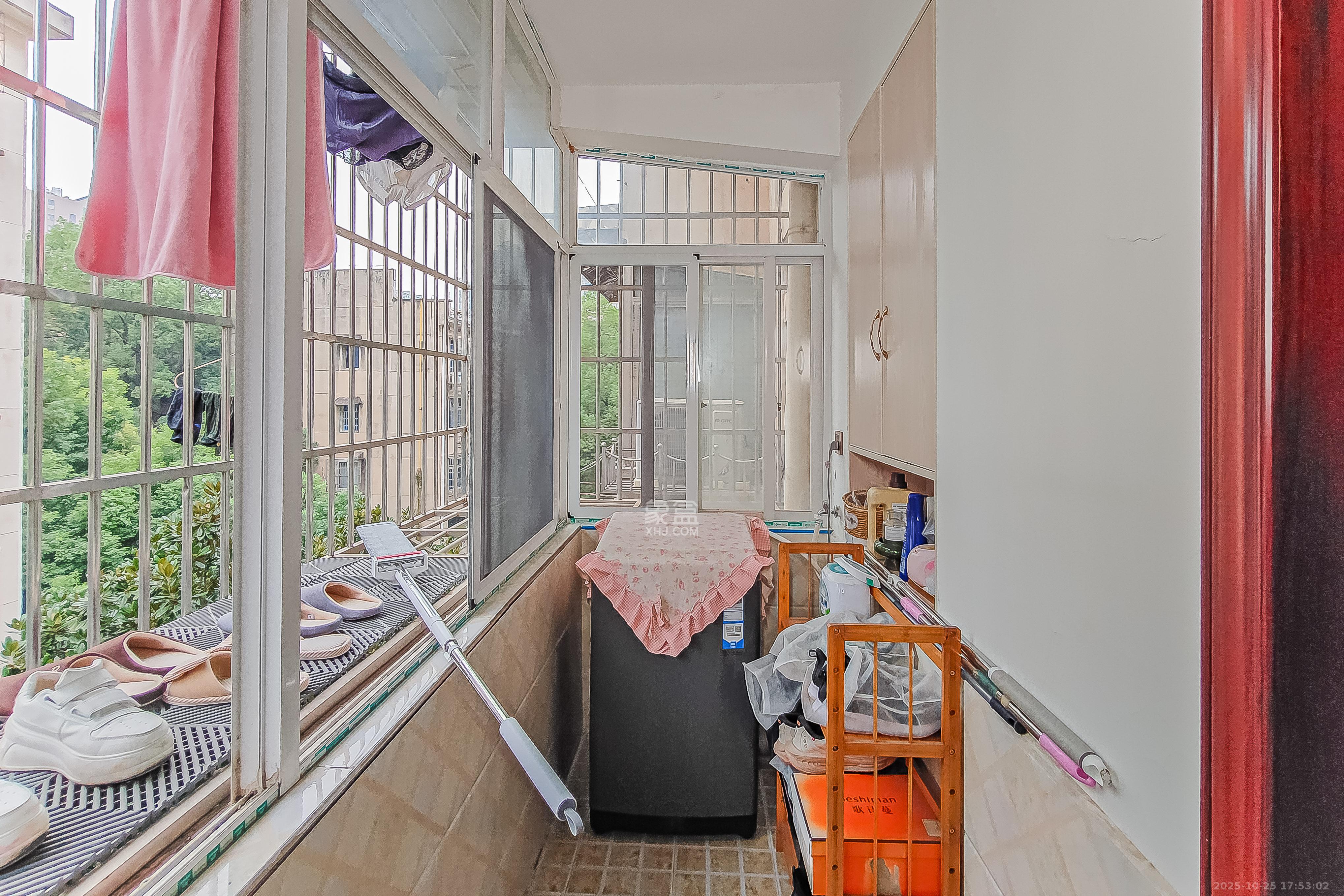 东塘电力院  2室1厅1卫    61.8万阳台