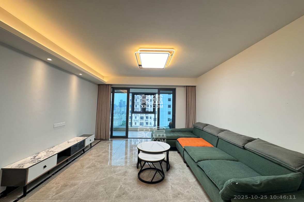 保利中环广场(保利中悦苑)  4室2厅2卫    4500.0元/月 保利中环广场(保利中悦苑)  4室2厅2卫    4500.0元/月室内图