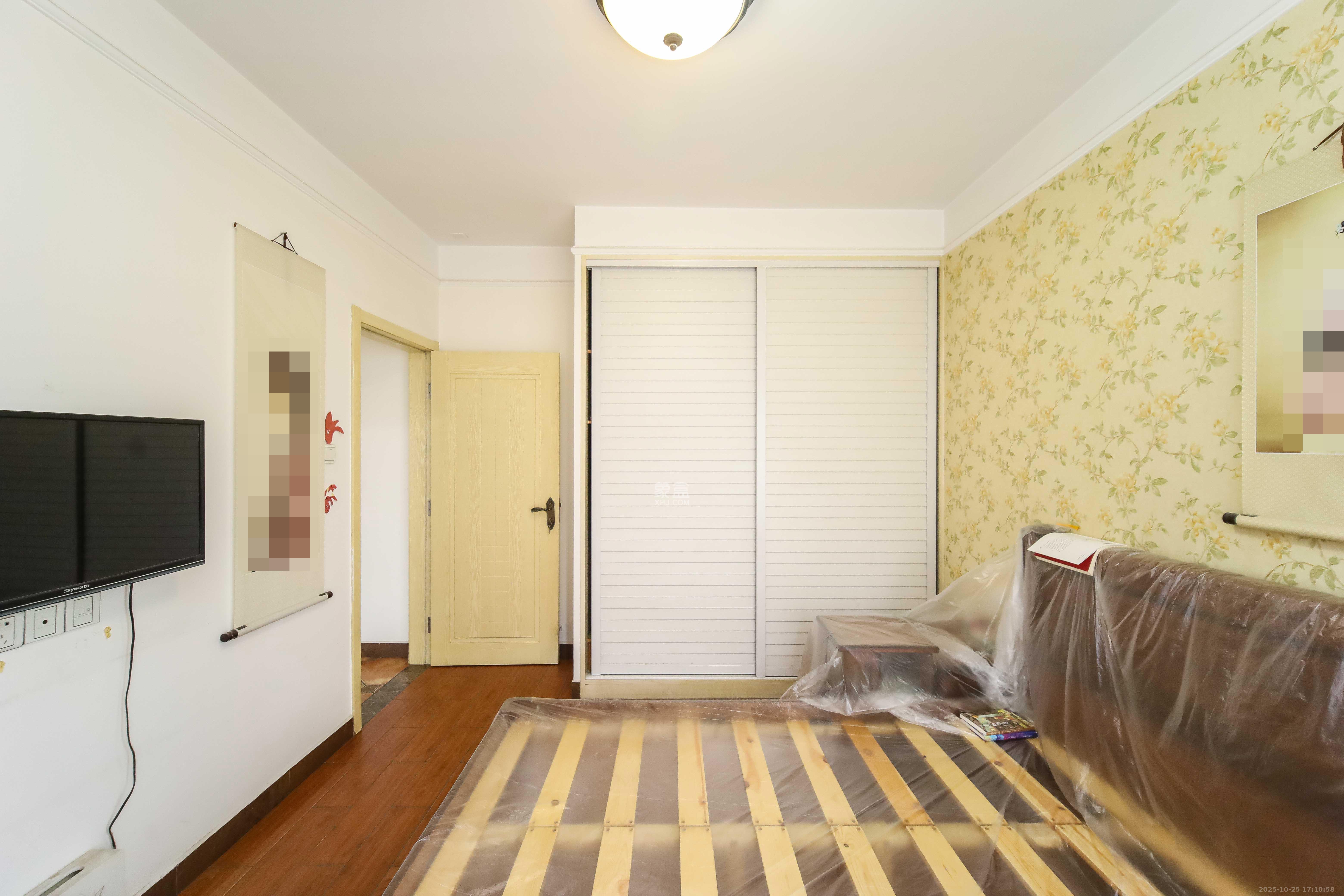 江河双水湾  3室2厅1卫    89.8万卧室