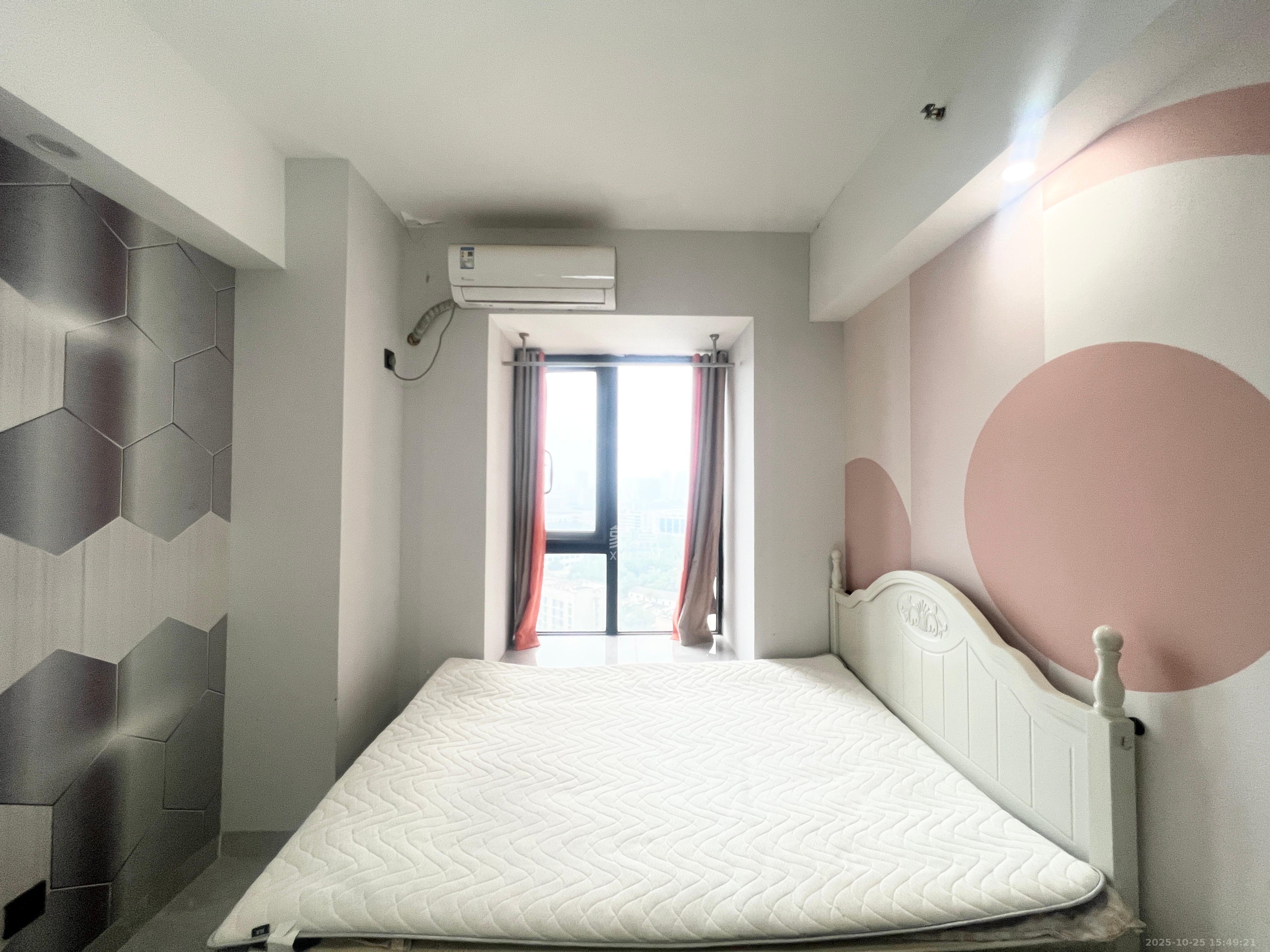 保利麓谷林语I区 1室0厅0卫 1300.0元/月 保利麓谷林语I区 1室0厅0卫 1300.0元/月室内图