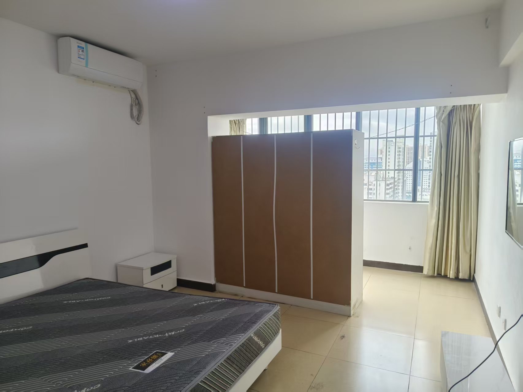 帝国大厦 1室2厅1卫 83.8万 帝国大厦 1室2厅1卫 83.8万室内图