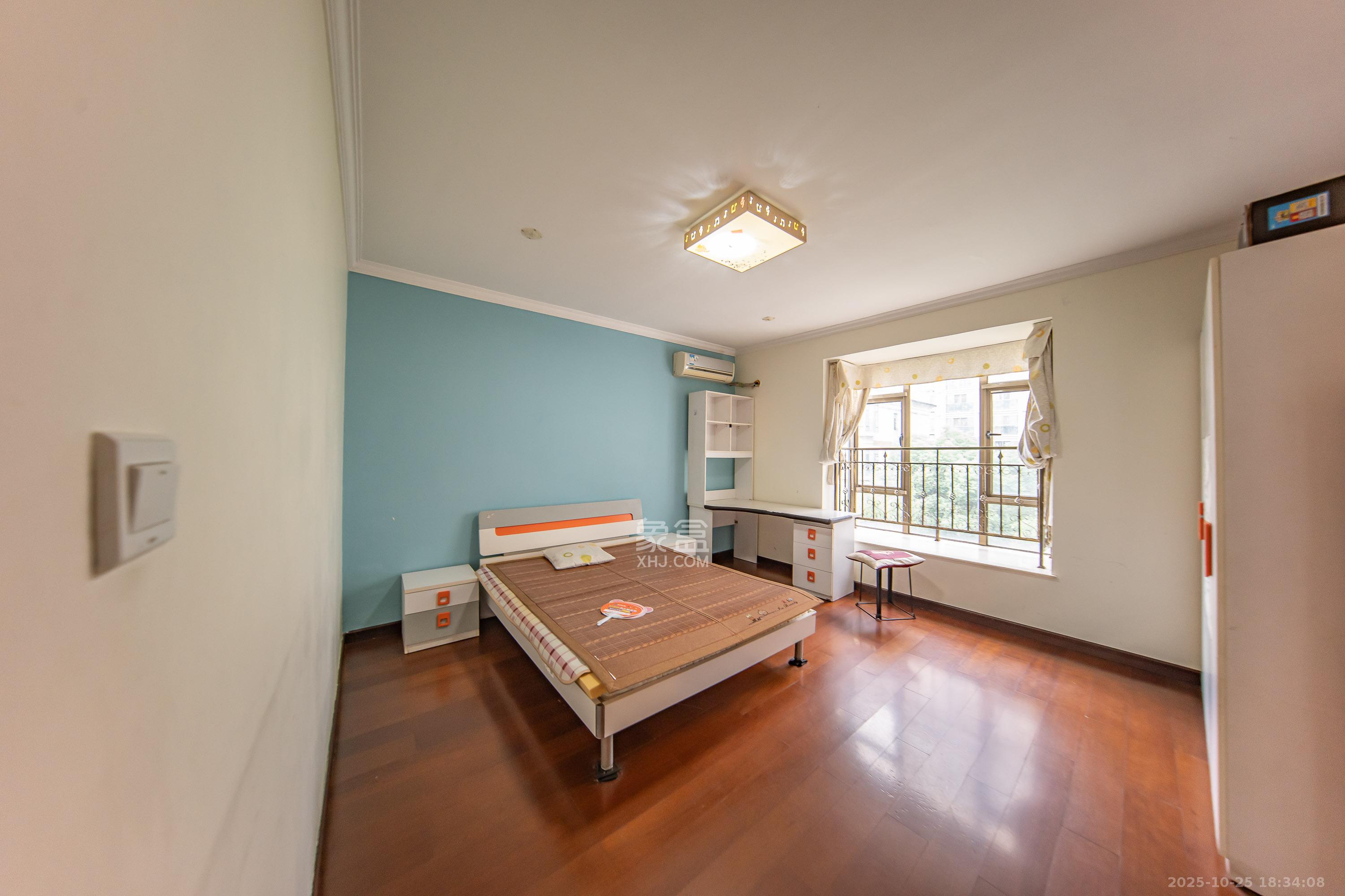 江山帝景雅典 3室2厅2卫 128.7万 江山帝景雅典 3室2厅2卫 128.7万卧室