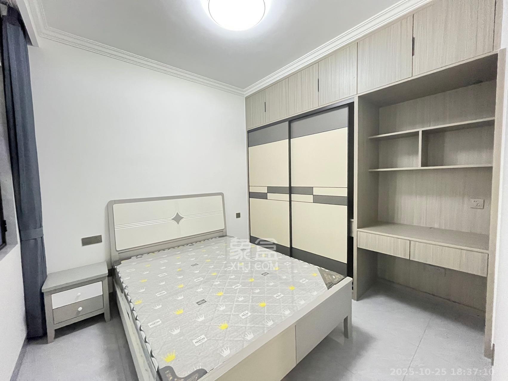 金桂小区二期  2室1厅1卫    2100.0元/月 金桂小区二期  2室1厅1卫    2100.0元/月室内图