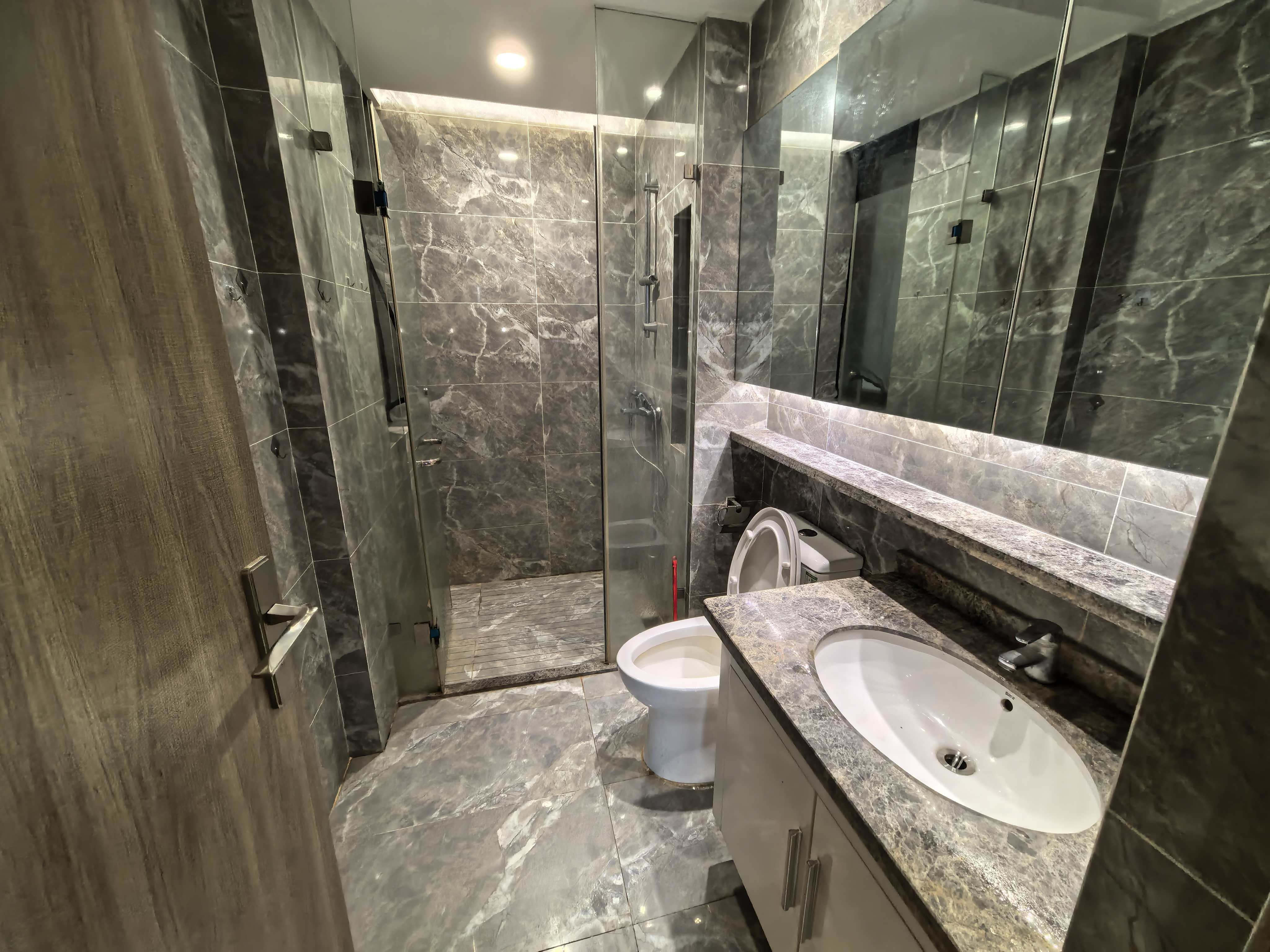 天鹅湾  2室2厅1卫    200.0万 天鹅湾  2室2厅1卫    200.0万室内图