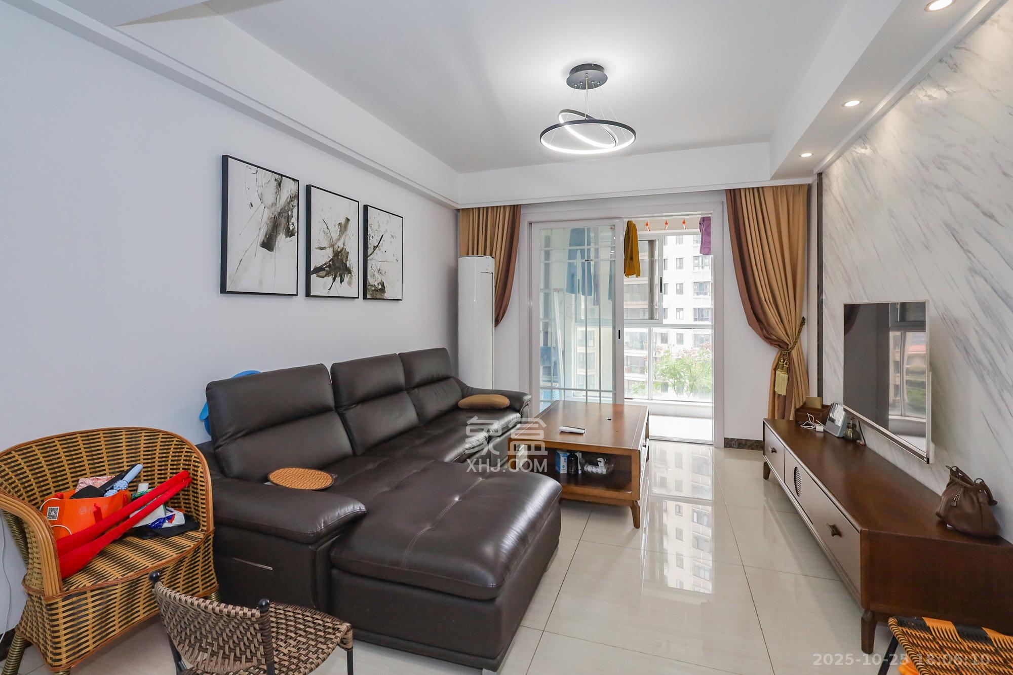 当代滨江MOMA  3室2厅1卫    105.0万