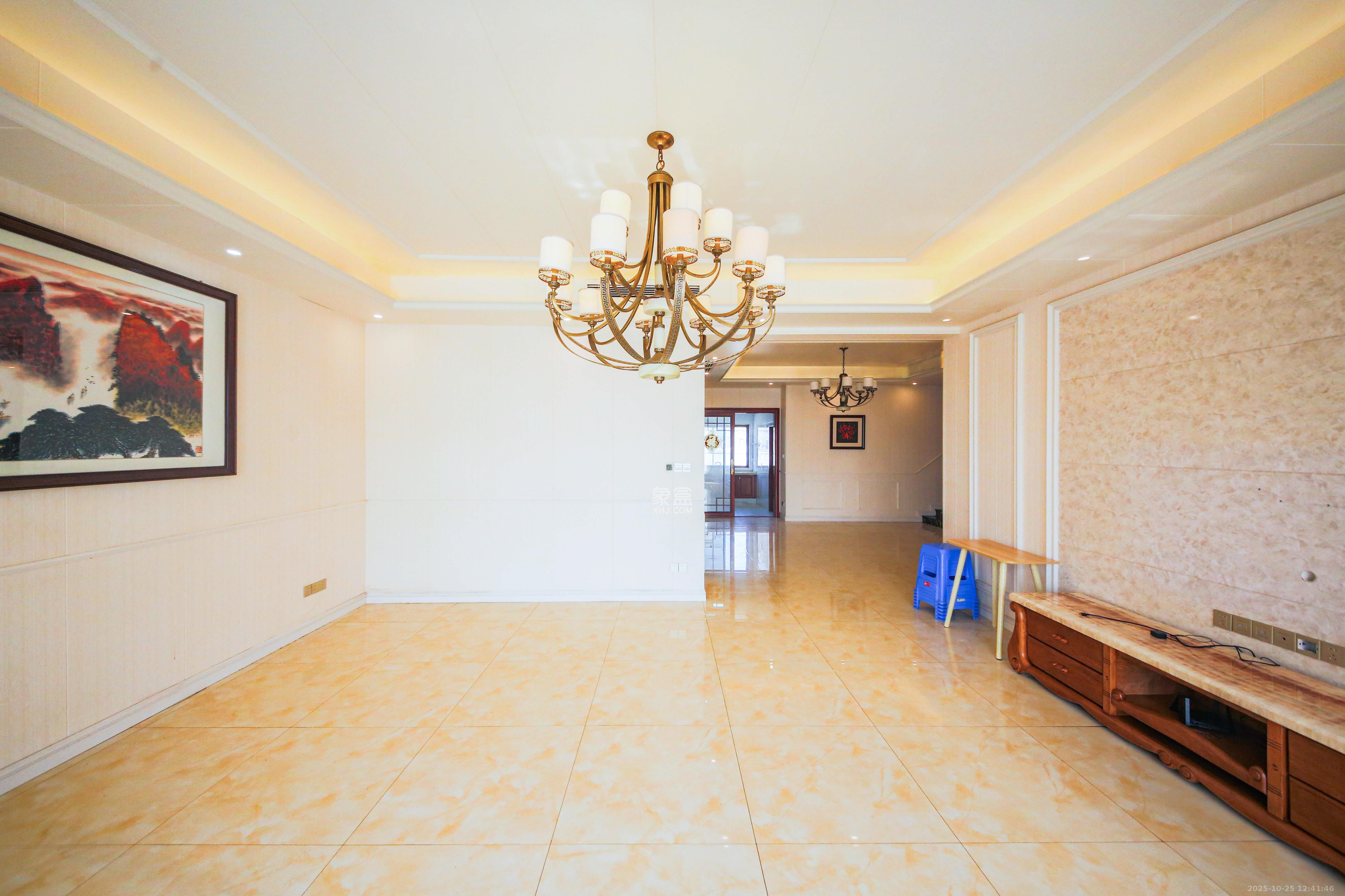 柠檬丽都  5室2厅2卫    228.0万