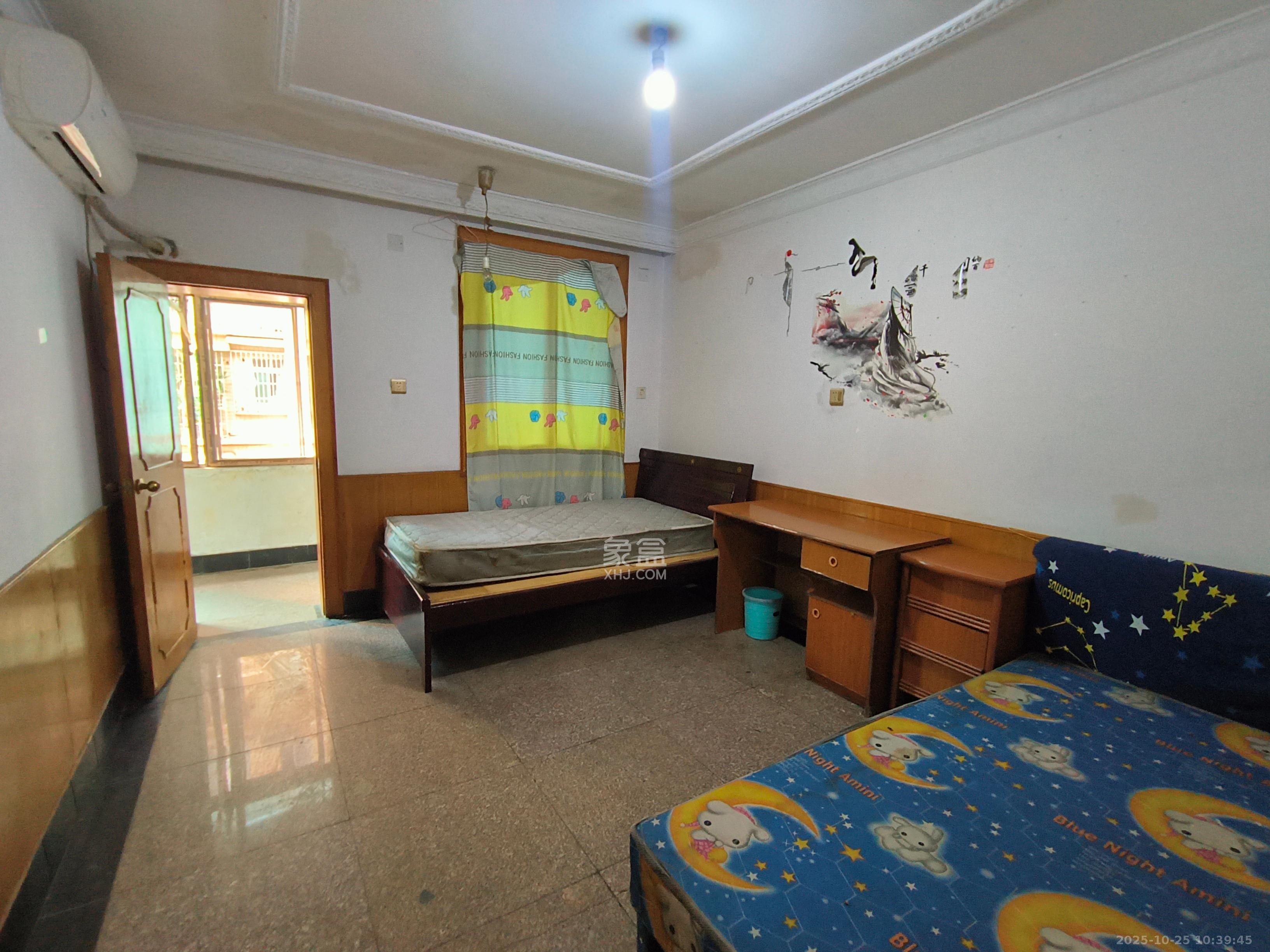 韭菜园  2室2厅1卫    1400.0元/月室内图