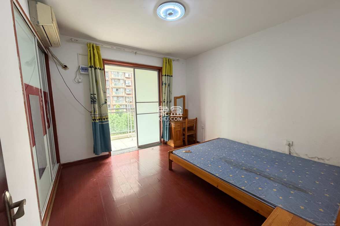 恒盛世家 5室1厅2卫 2200.0元/月 恒盛世家 5室1厅2卫 2200.0元/月室内图