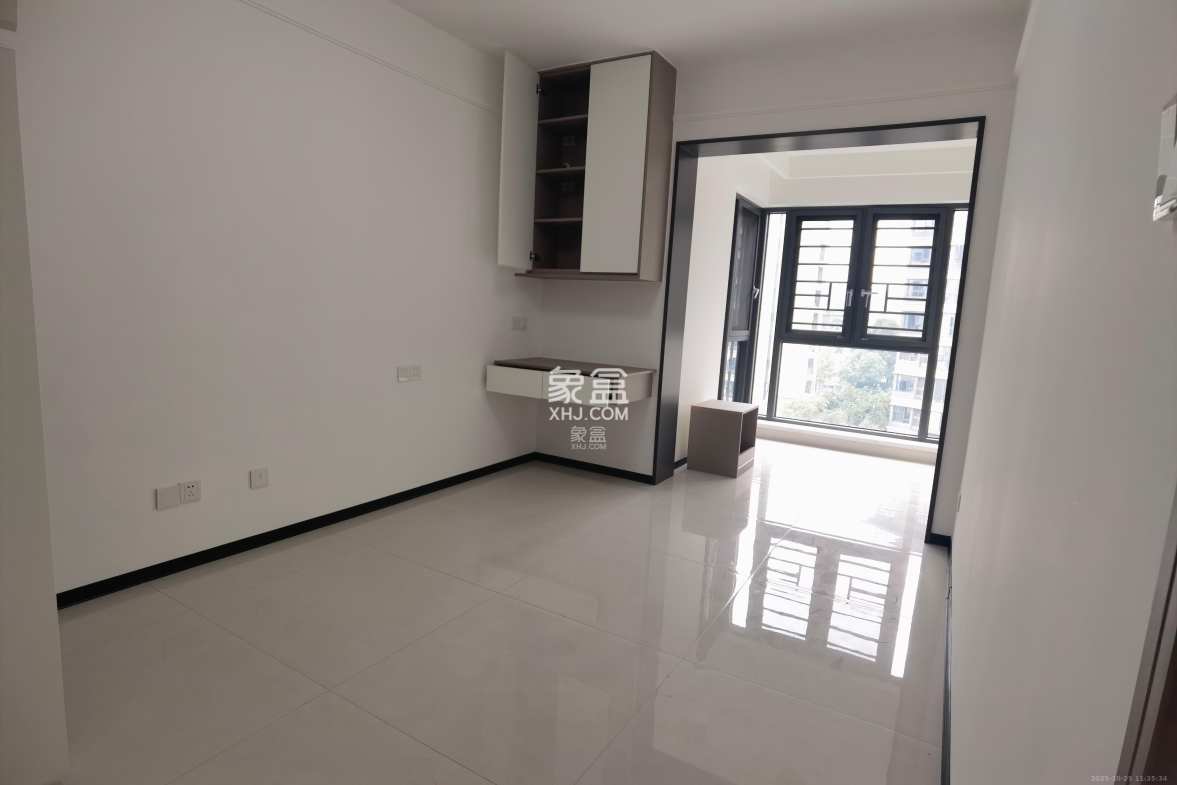 蓝光雍锦府  4室2厅2卫    3000.0元/月 蓝光雍锦府  4室2厅2卫    3000.0元/月室内图