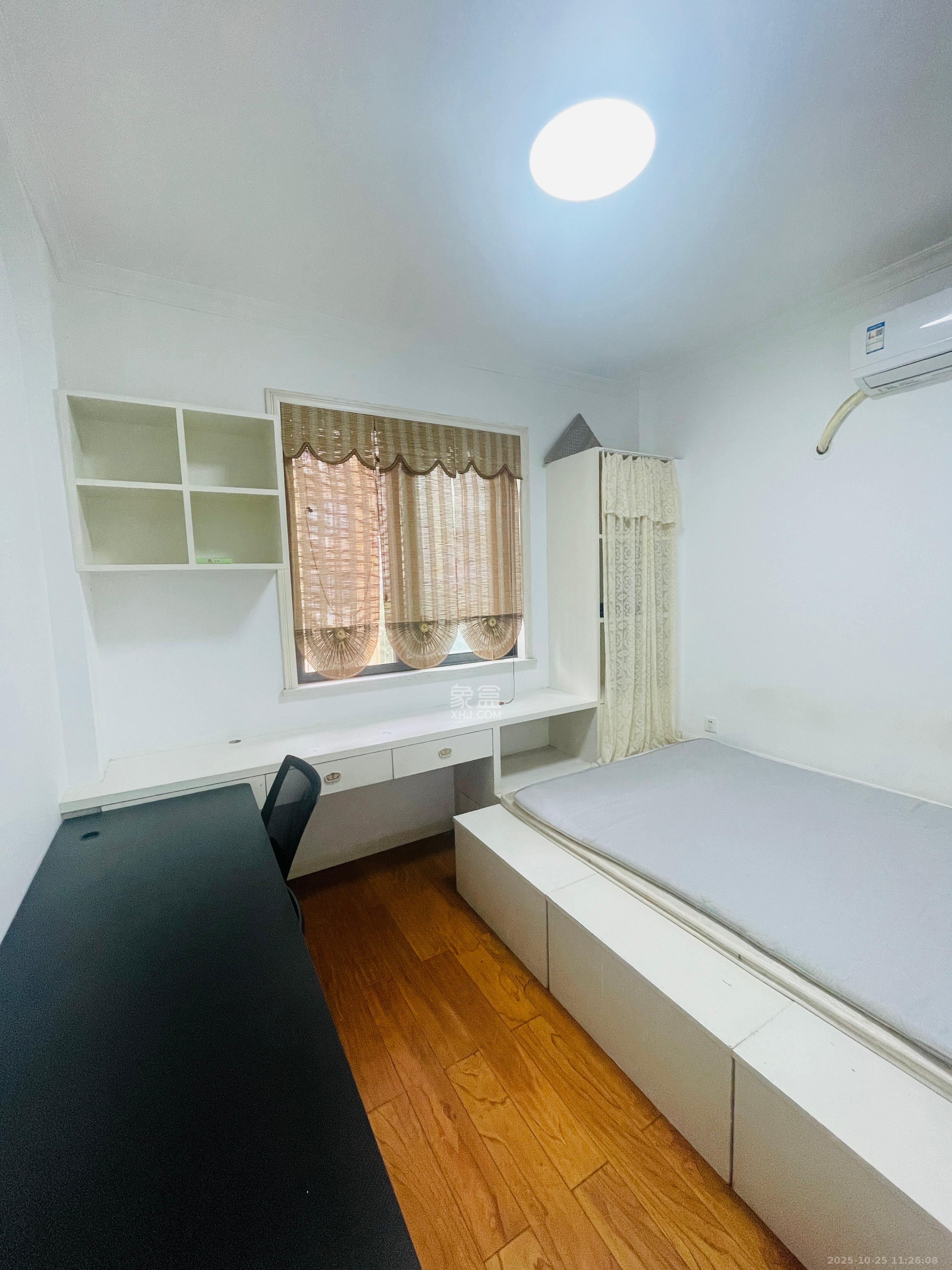 澳海澜庭  3室2厅1卫    1600.0元/月室内图