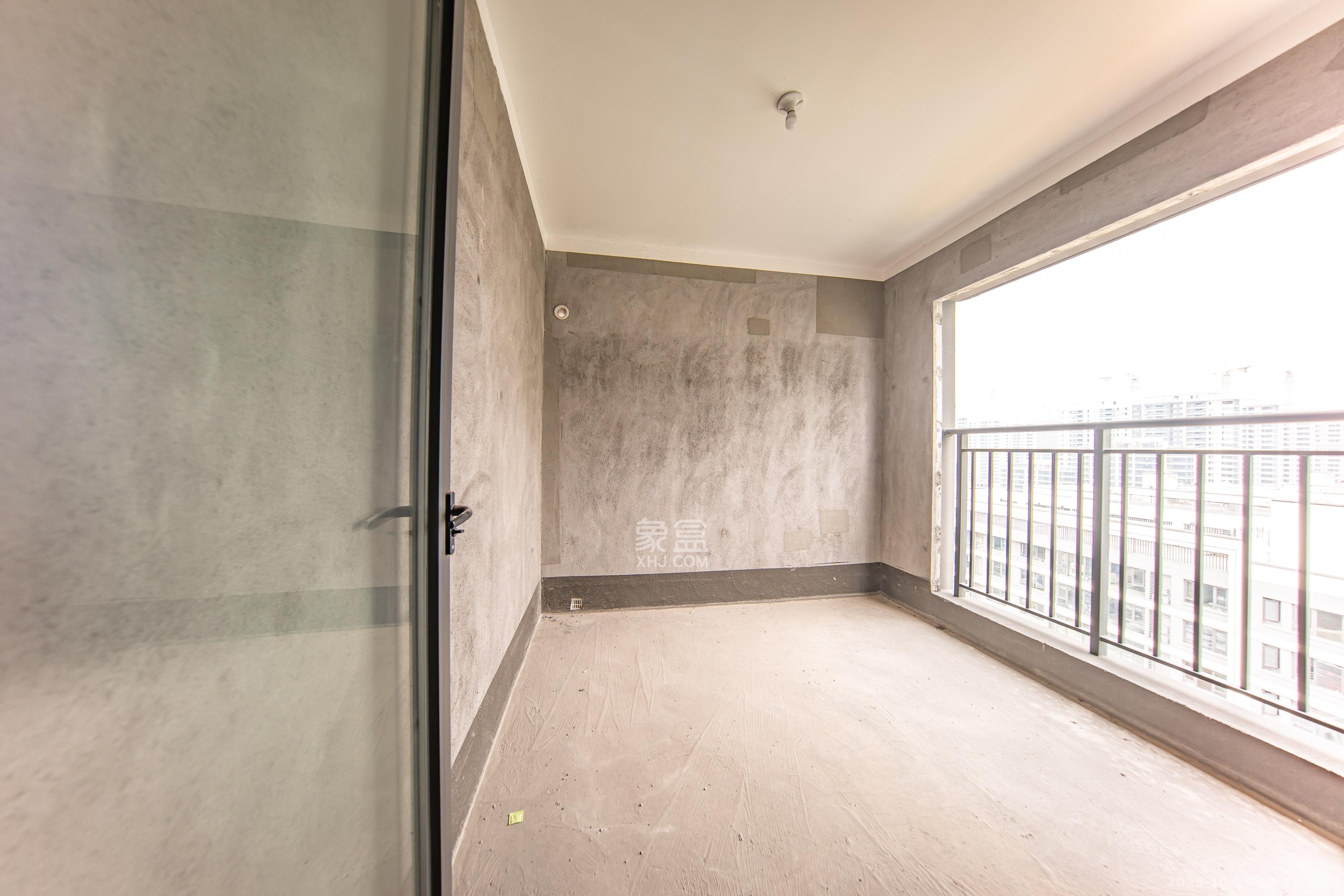 金茂长沙国际社区  2室2厅2卫    120.0万卧室