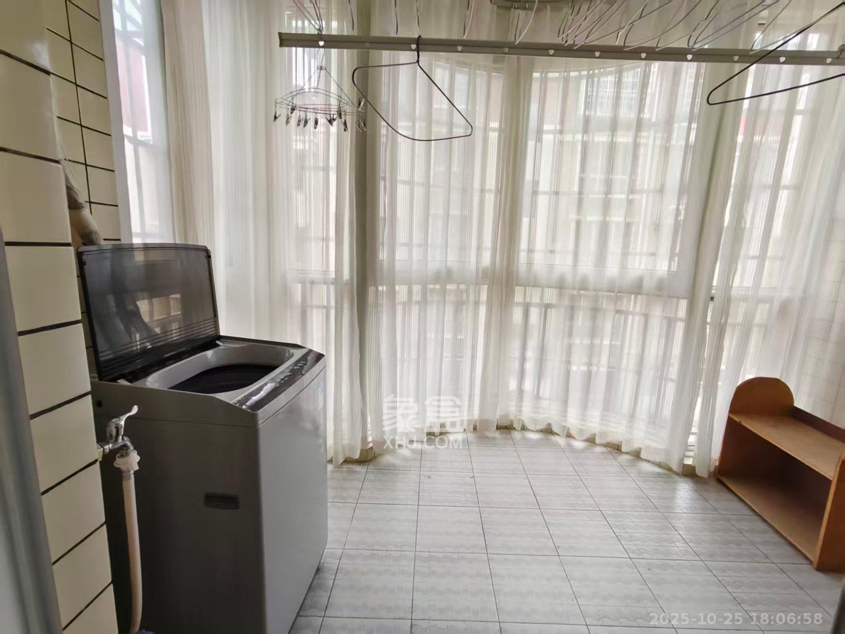 中星苑 2室2厅1卫 2200.0元/月 中星苑 2室2厅1卫 2200.0元/月室内图