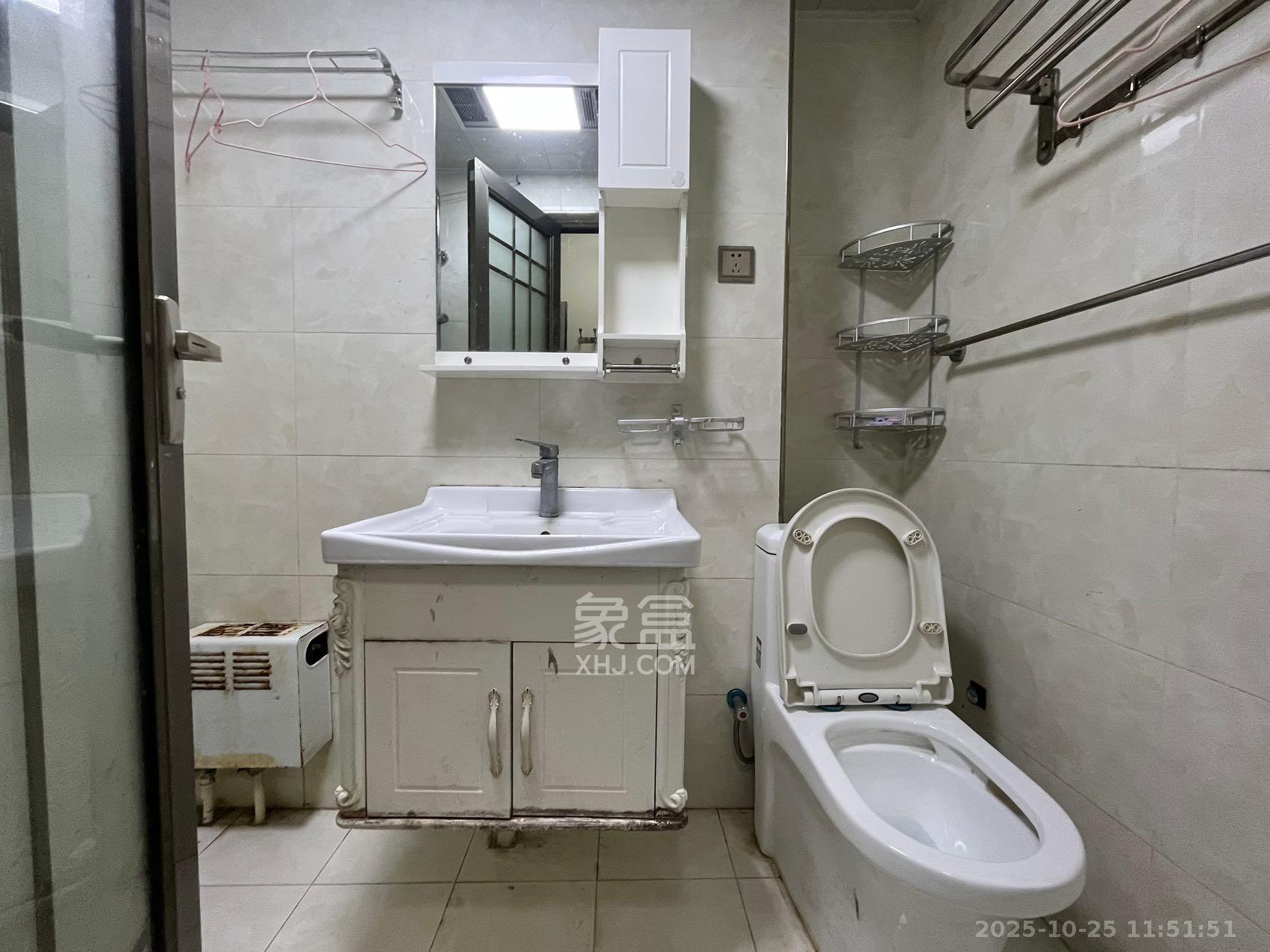 怡海星城  1室1厅1卫    950.0元/月室内图