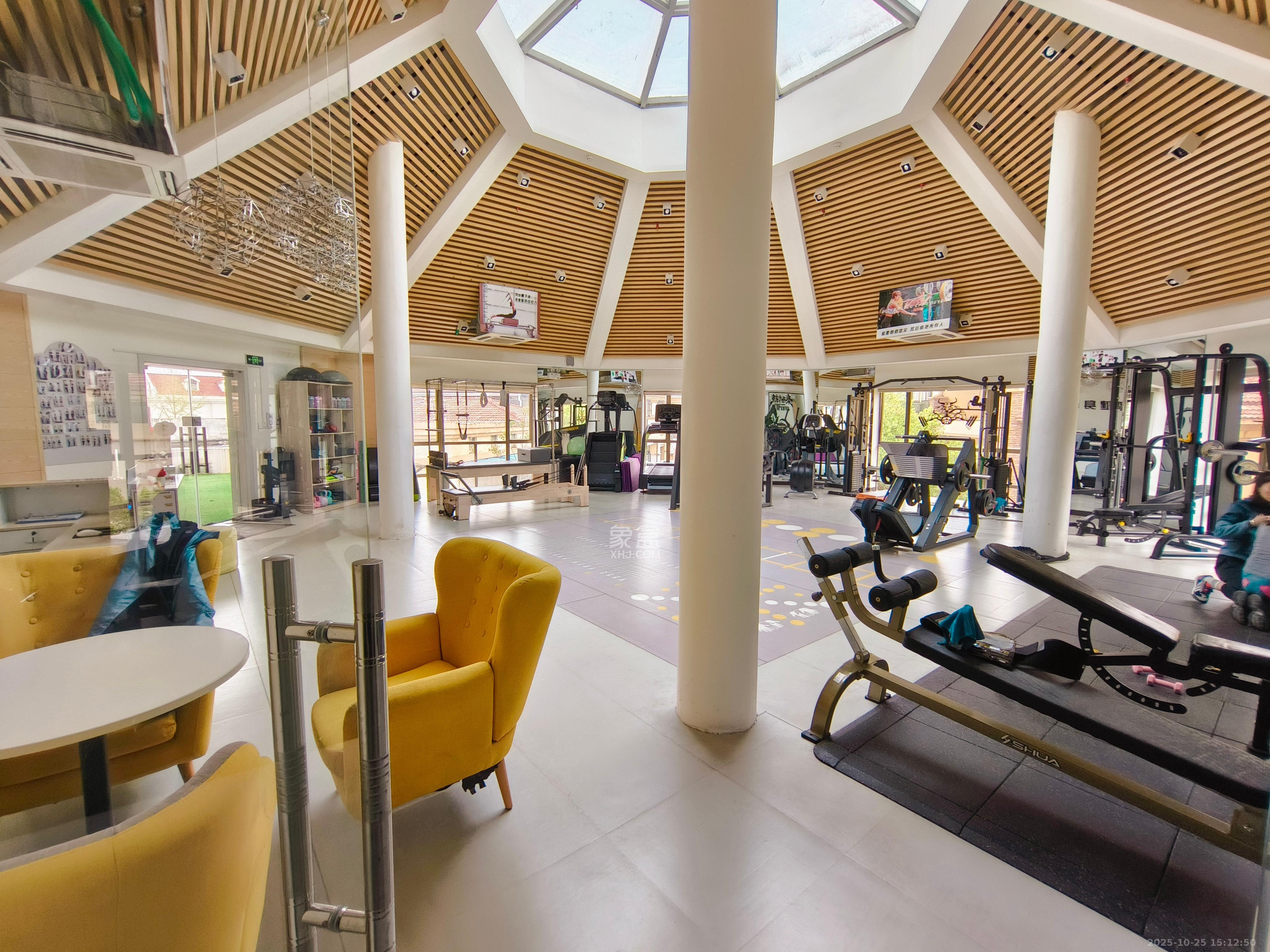 碧桂园威尼斯城  1室1厅1卫    1100.0元/月 碧桂园威尼斯城  1室1厅1卫    1100.0元/月室内图