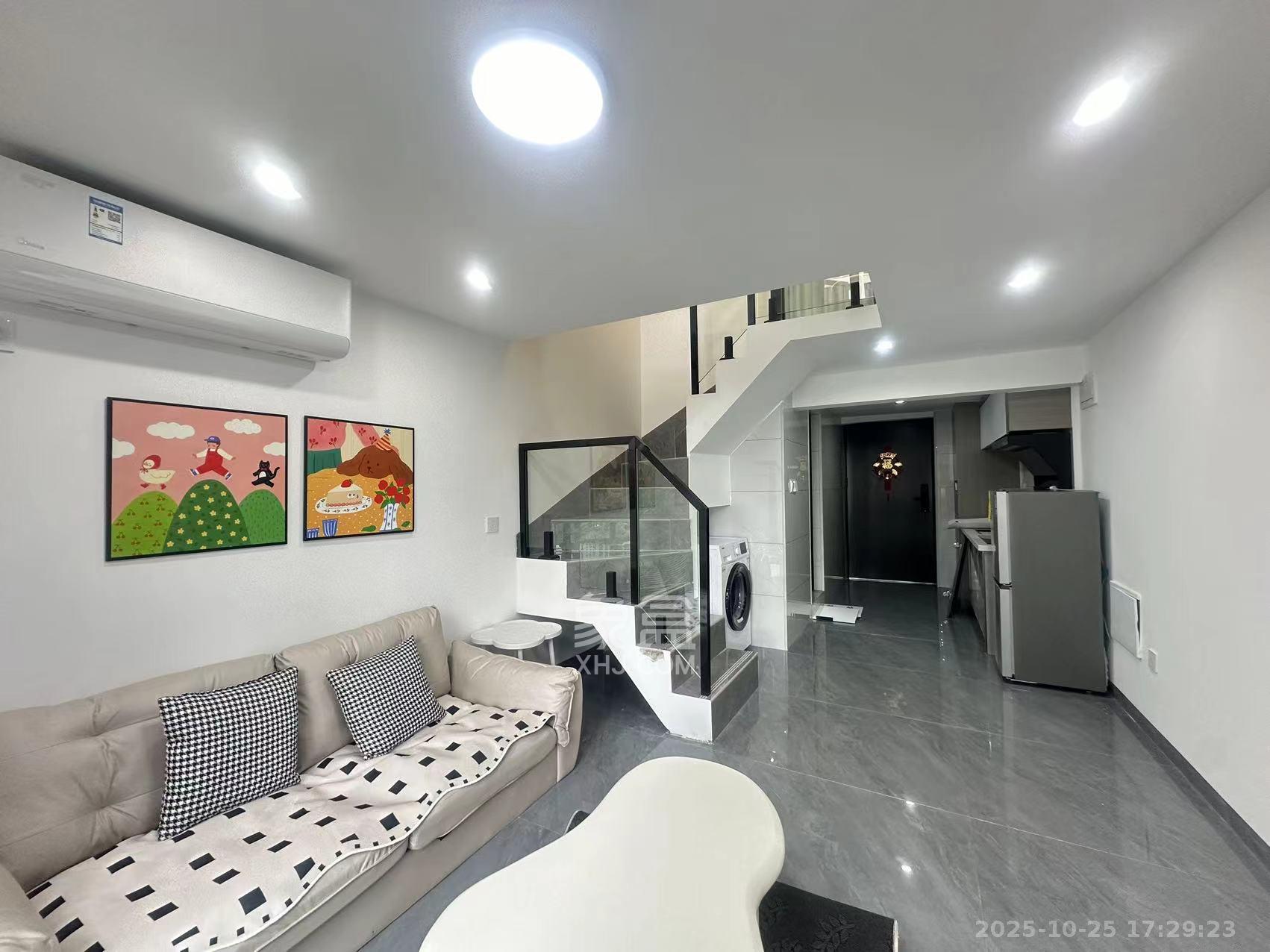 清控湖山雅居北区  2室1厅1卫    2000.0元/月