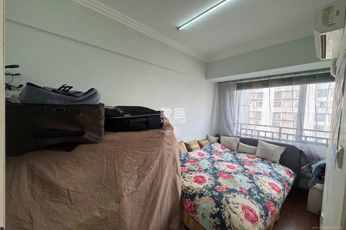 西子一间 1室2厅1卫 2300.0元/月 西子一间 1室2厅1卫 2300.0元/月室内图