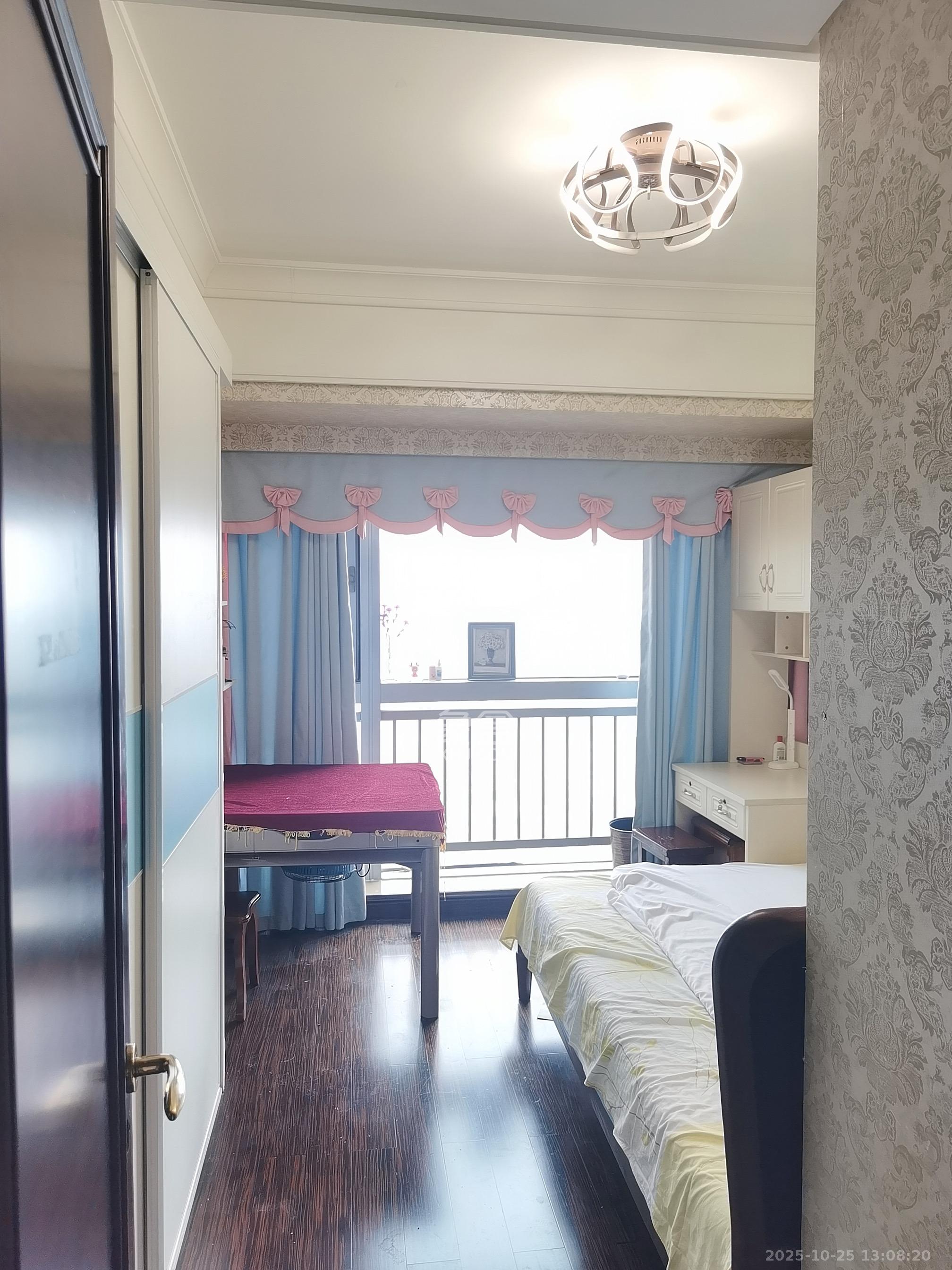 华远隆玺 4室2厅3卫 9800.0元/月 华远隆玺 4室2厅3卫 9800.0元/月室内图