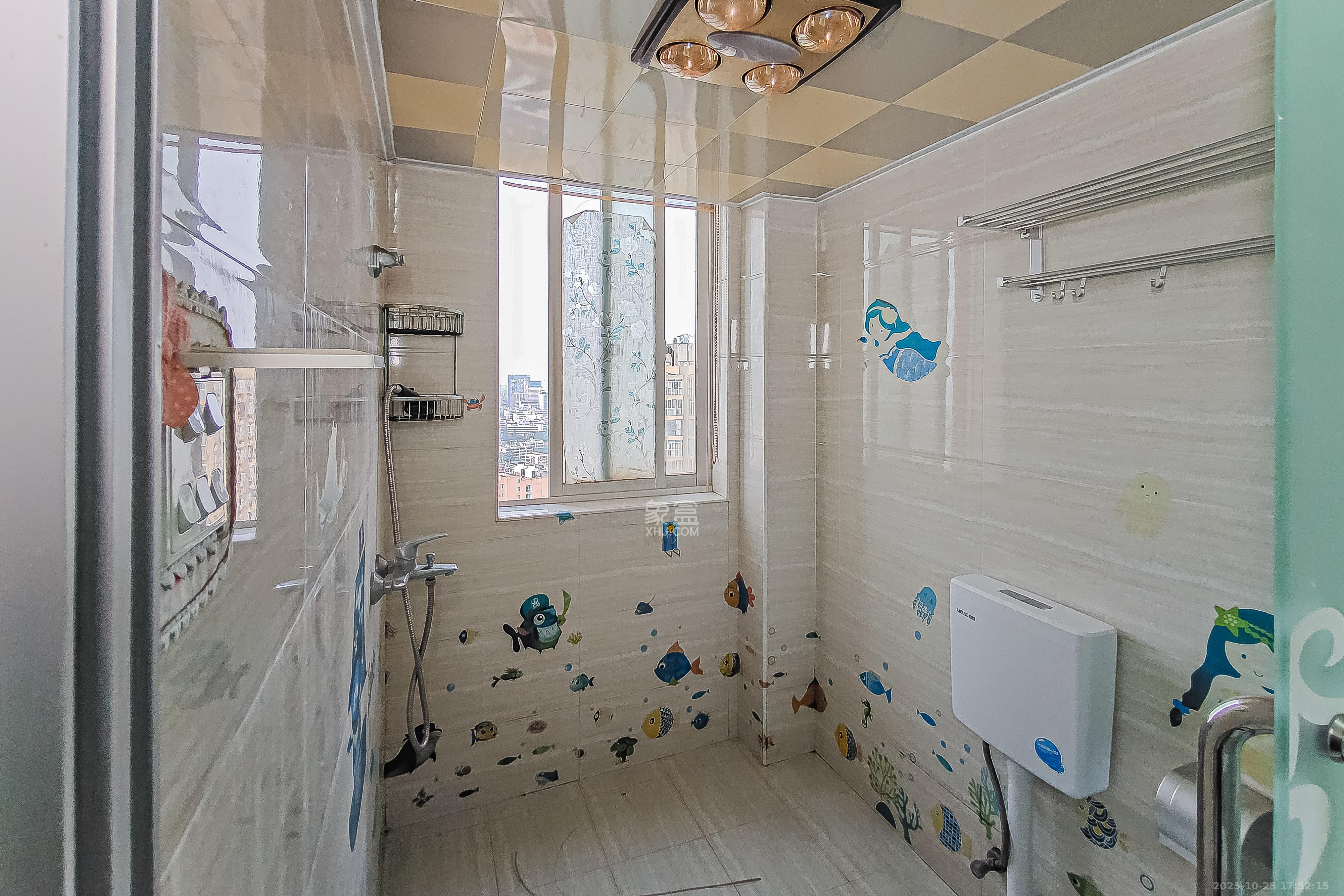 银轩铭誉（四海怡家）  2室1厅1卫    65.0万卫生间