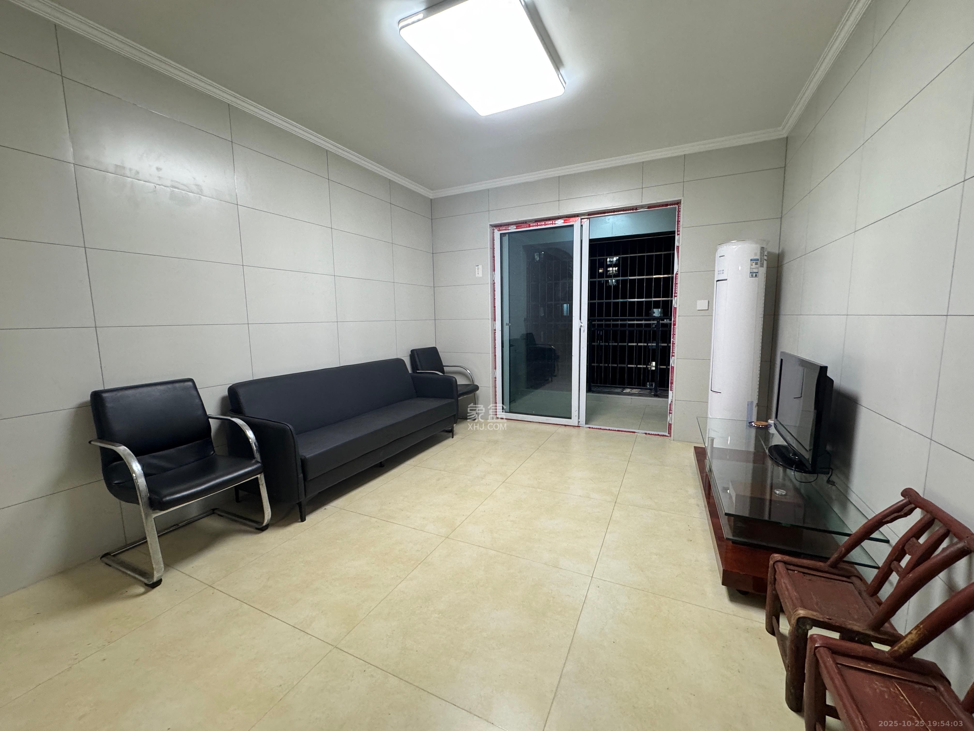 新宇东升家园  2室1厅1卫    1600.0元/月室内图