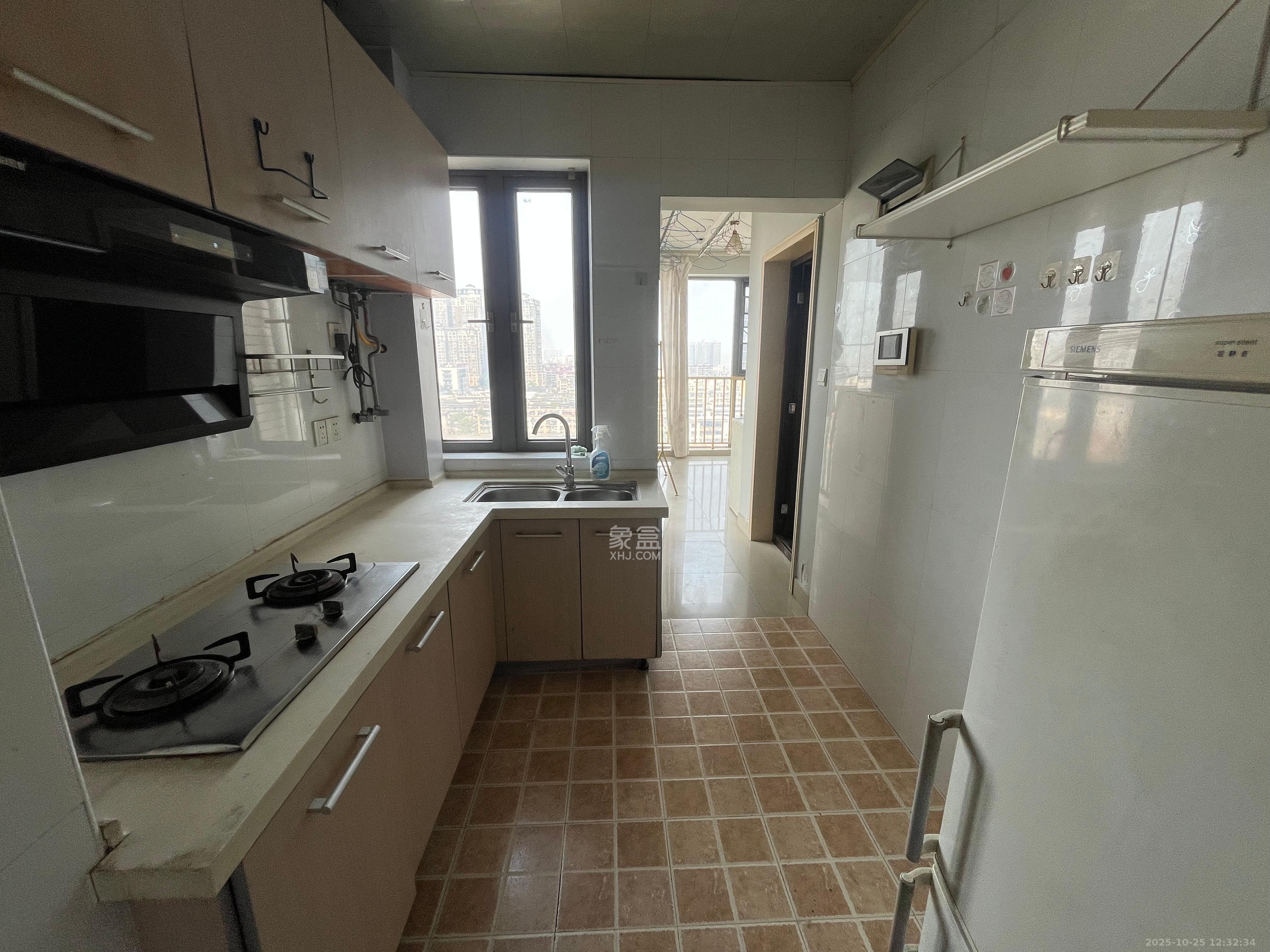 佳天瑞宁花园  1室1厅1卫    1800.0元/月 佳天瑞宁花园  1室1厅1卫    1800.0元/月