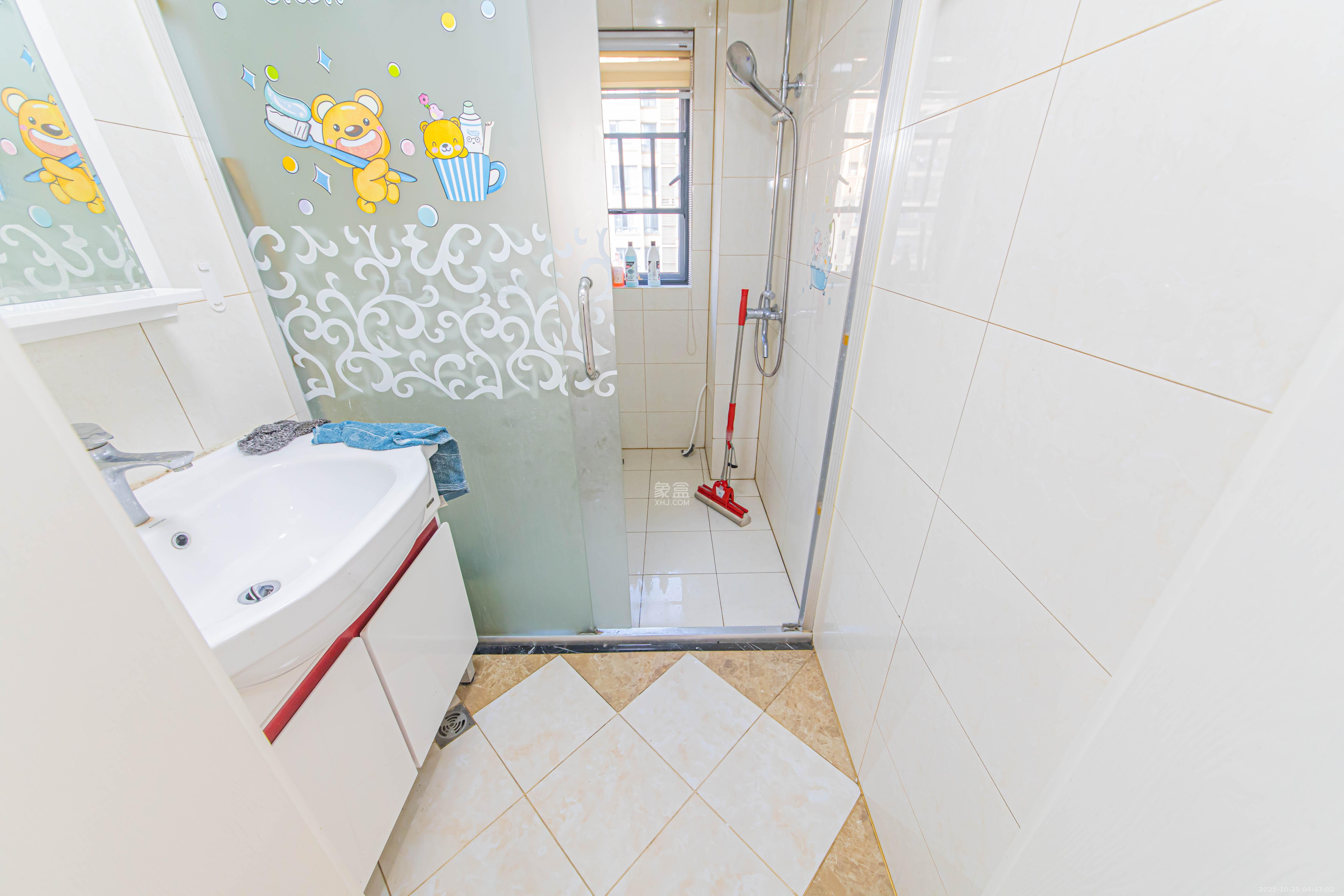 中建芙蓉嘉苑  4室2厅2卫    116.8万卫生间