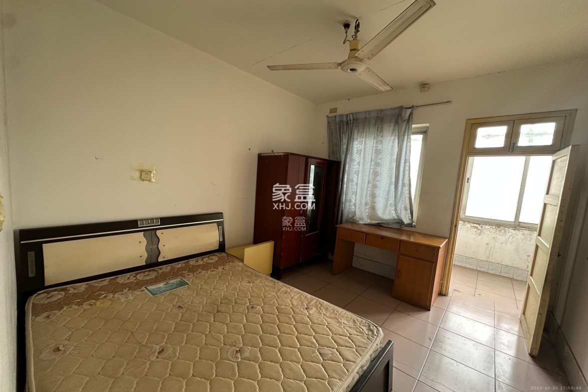 长重机械厂宿舍 3室2厅1卫 1100.0元/月 长重机械厂宿舍 3室2厅1卫 1100.0元/月室内图