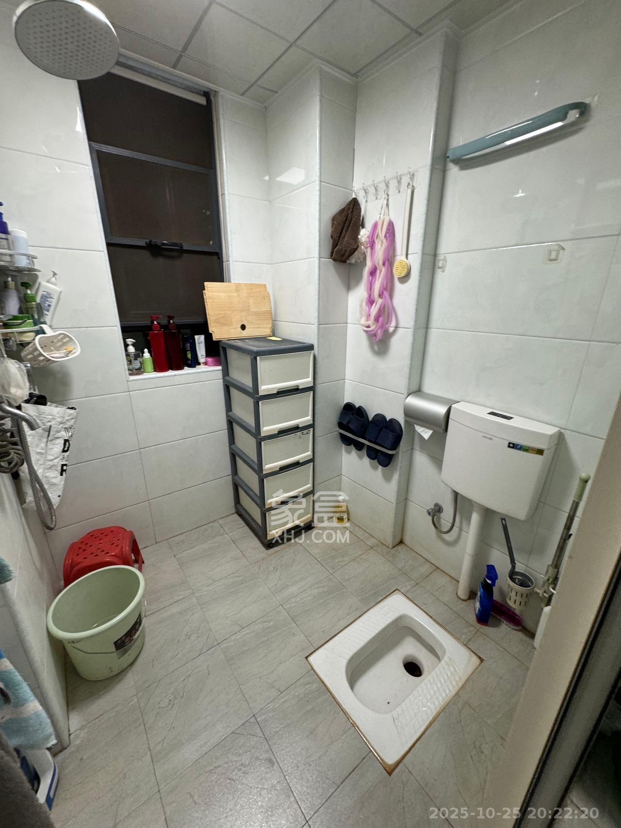 汇金城/嘉华城（二期、三期）  2室2厅1卫    2400.0元/月室内图