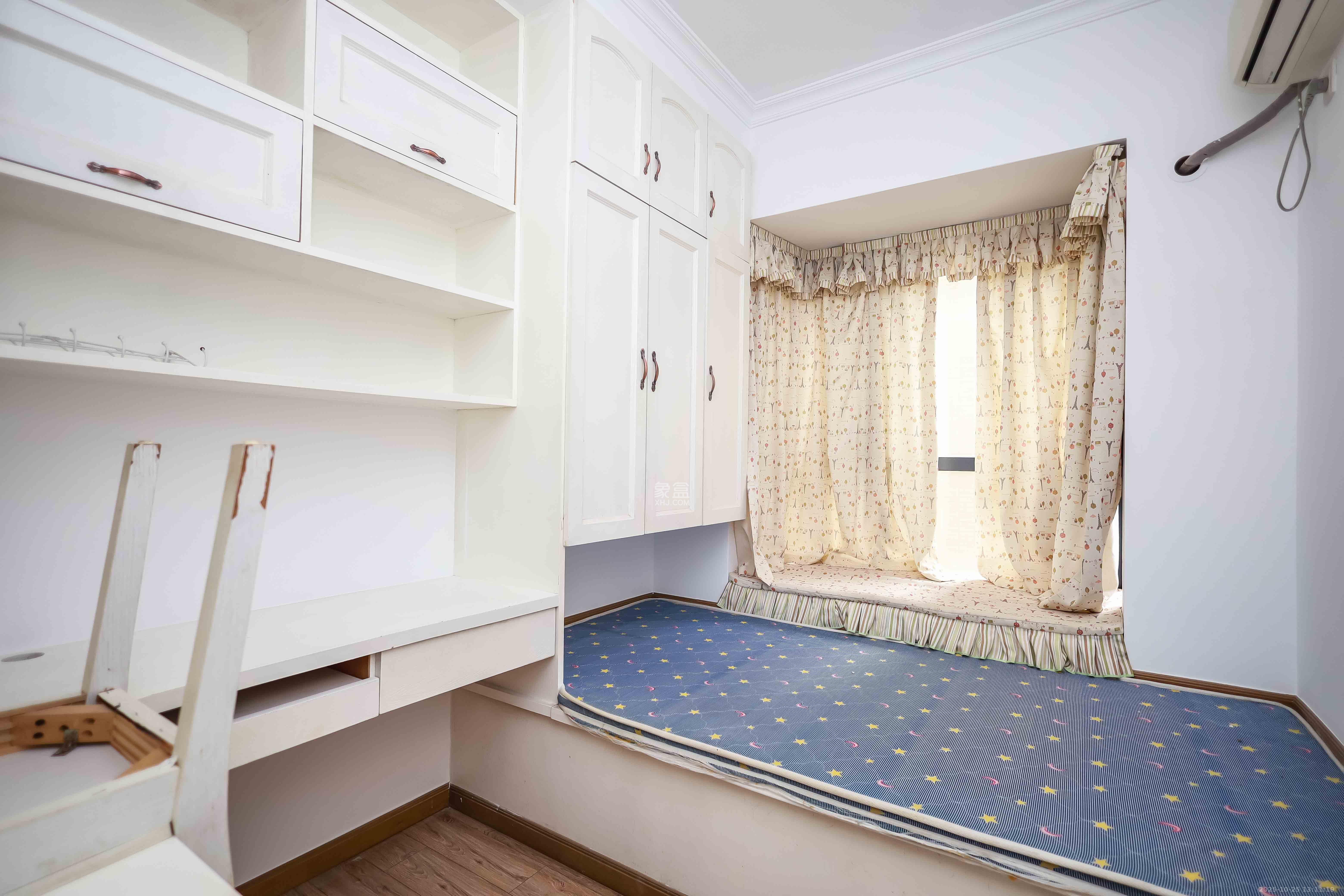 莱茵城  3室2厅2卫    85.0万卧室