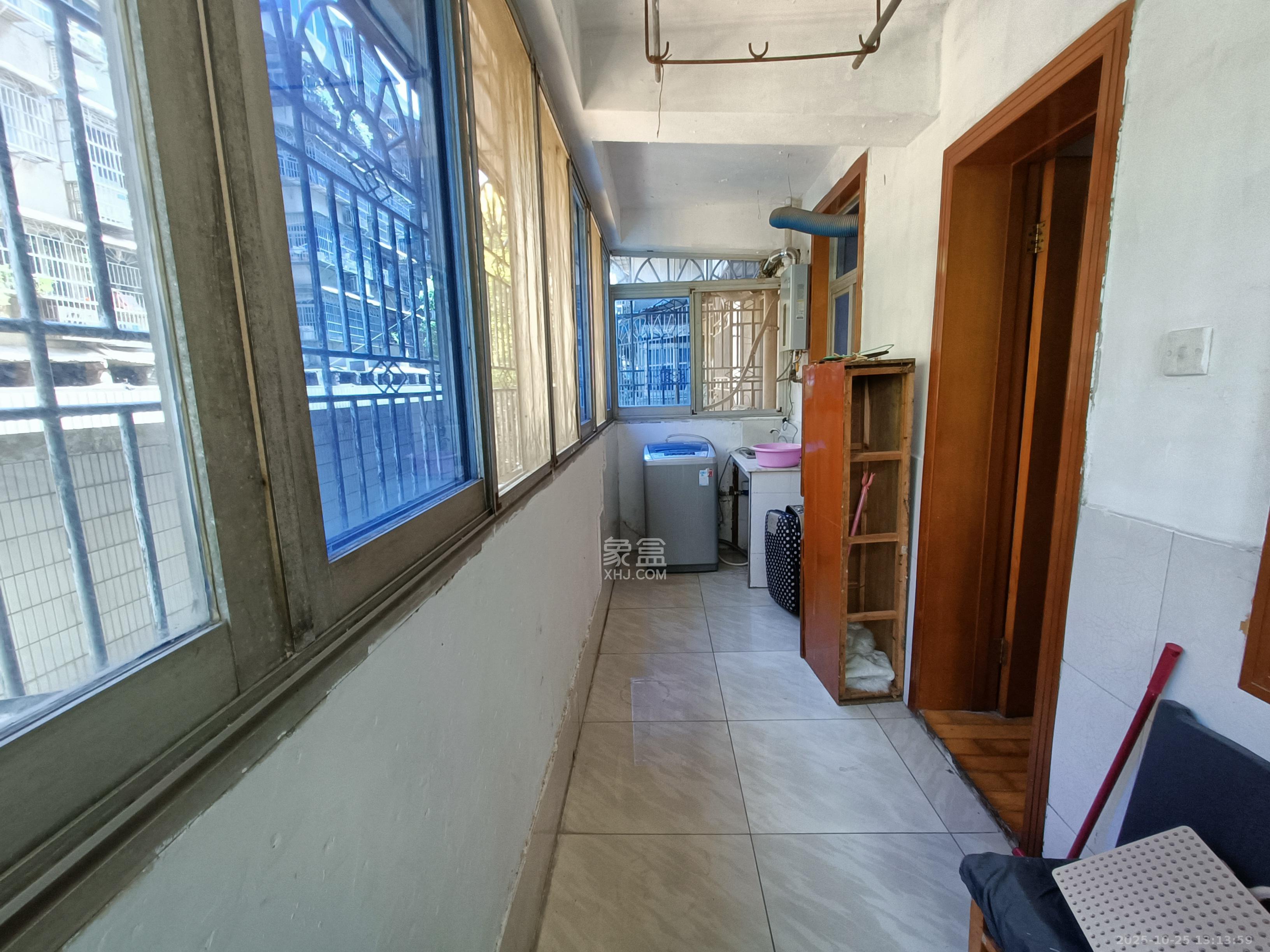 下民航宿舍  3室1厅1卫    1700.0元/月 下民航宿舍  3室1厅1卫    1700.0元/月室内图