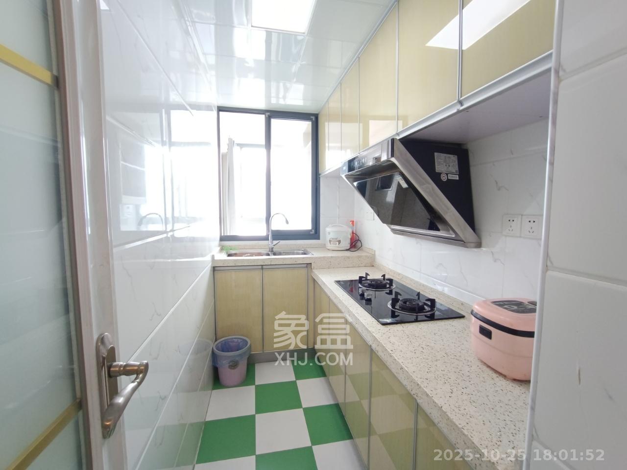 北辰三角洲E3区  1室1厅1卫    2400.0元/月 北辰三角洲E3区  1室1厅1卫    2400.0元/月室内图