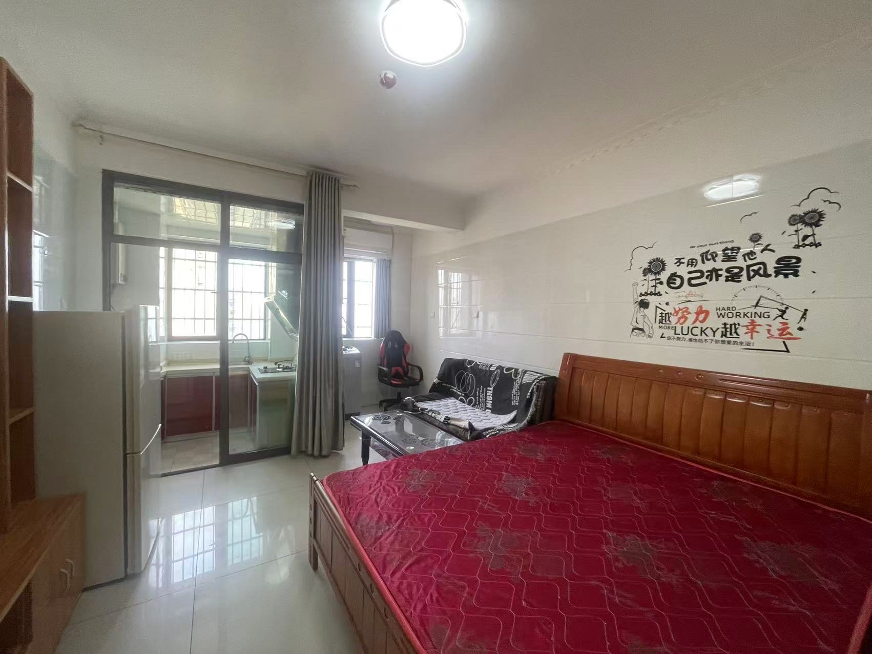 同鑫家园  1室1厅1卫    1300.0元/月 同鑫家园  1室1厅1卫    1300.0元/月户型图