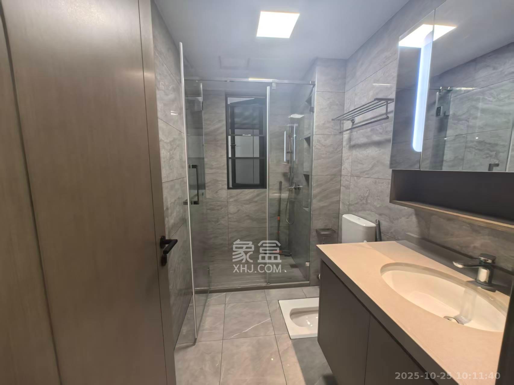 长房悦香山  3室2厅2卫    3200.0元/月室内图