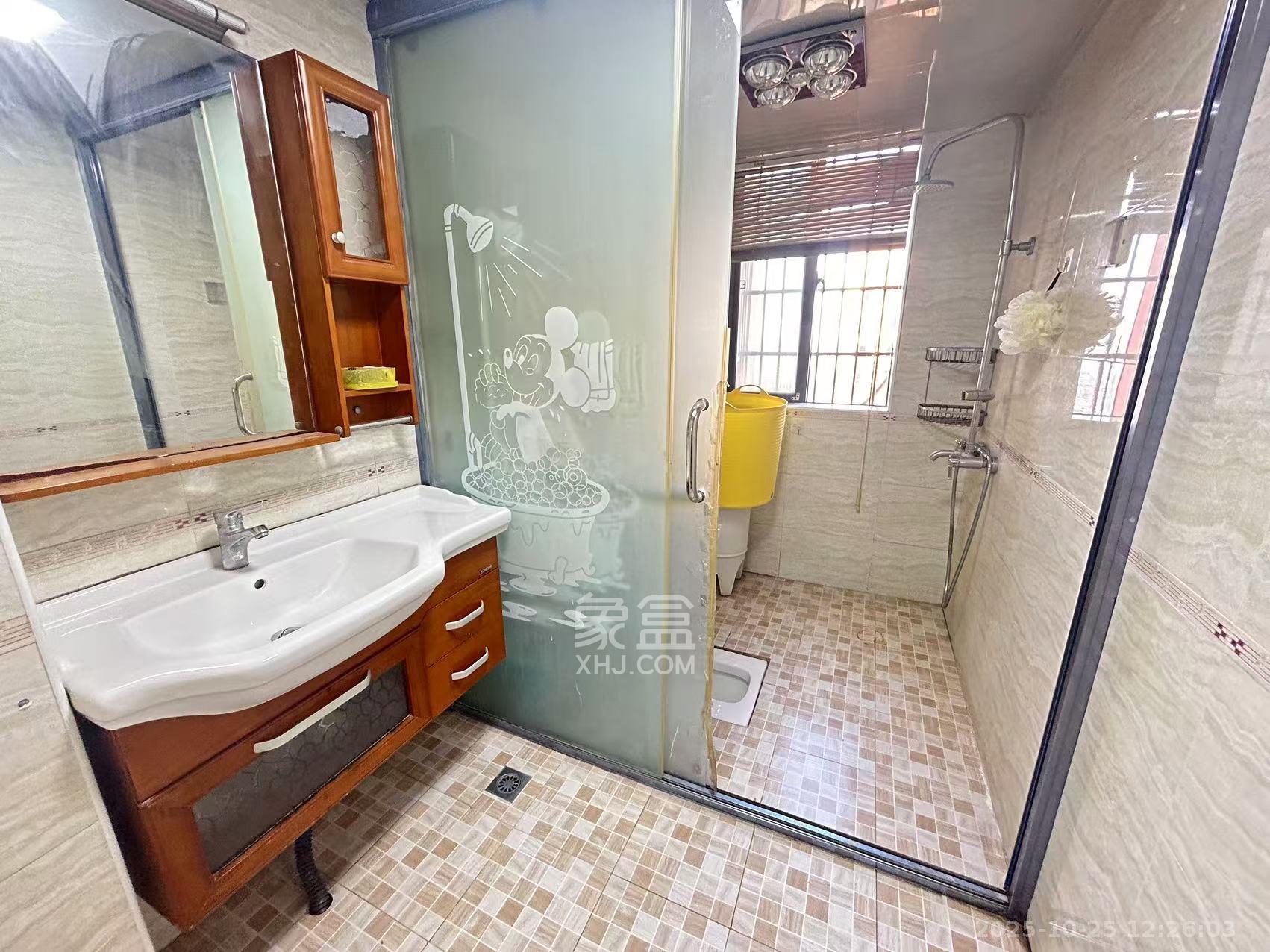 上海城小区 4室2厅2卫 2800.0元/月 上海城小区 4室2厅2卫 2800.0元/月室内图