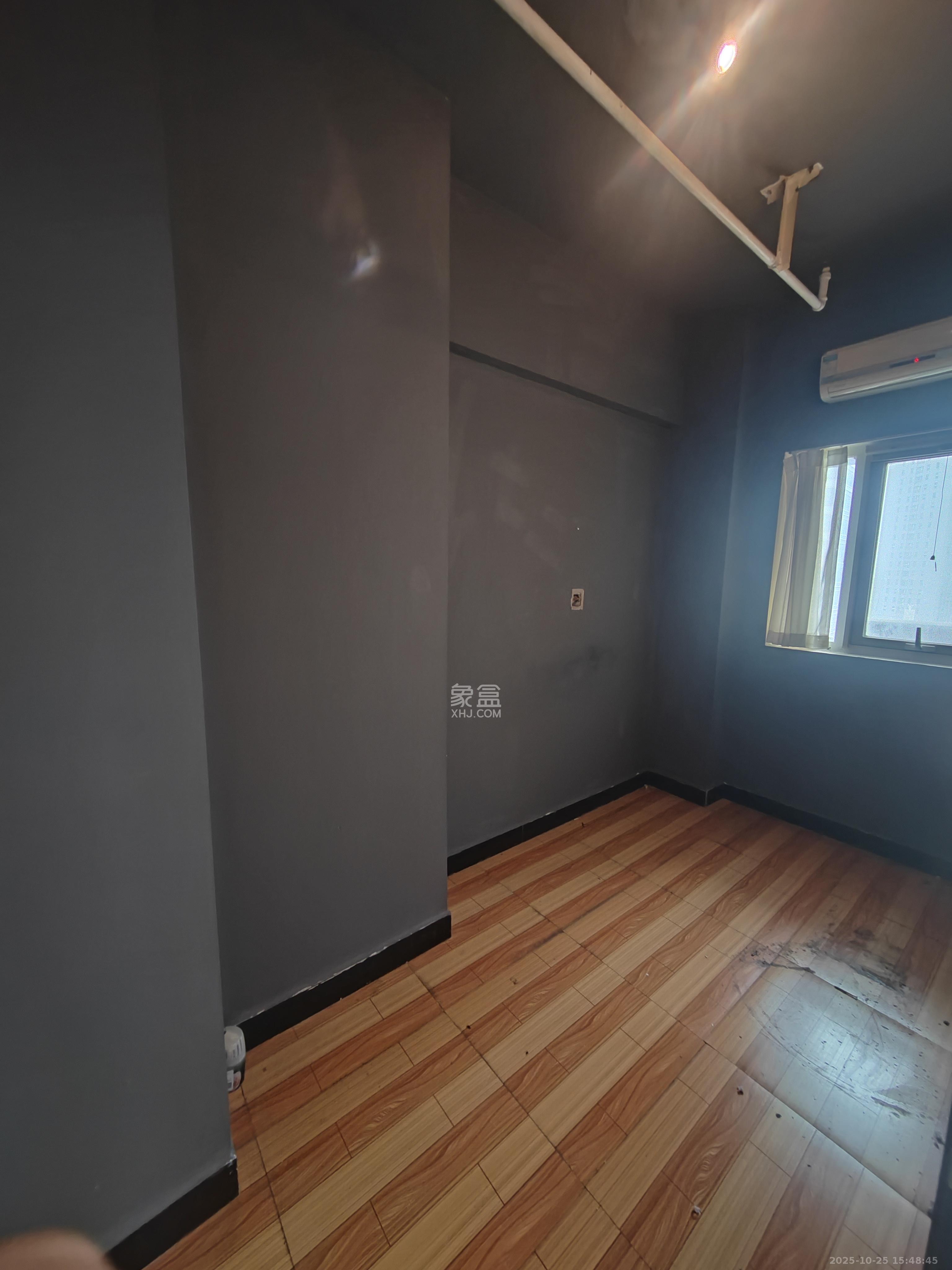 北辰三角洲B1E1区  3室1厅1卫    5300.0元/月室内图