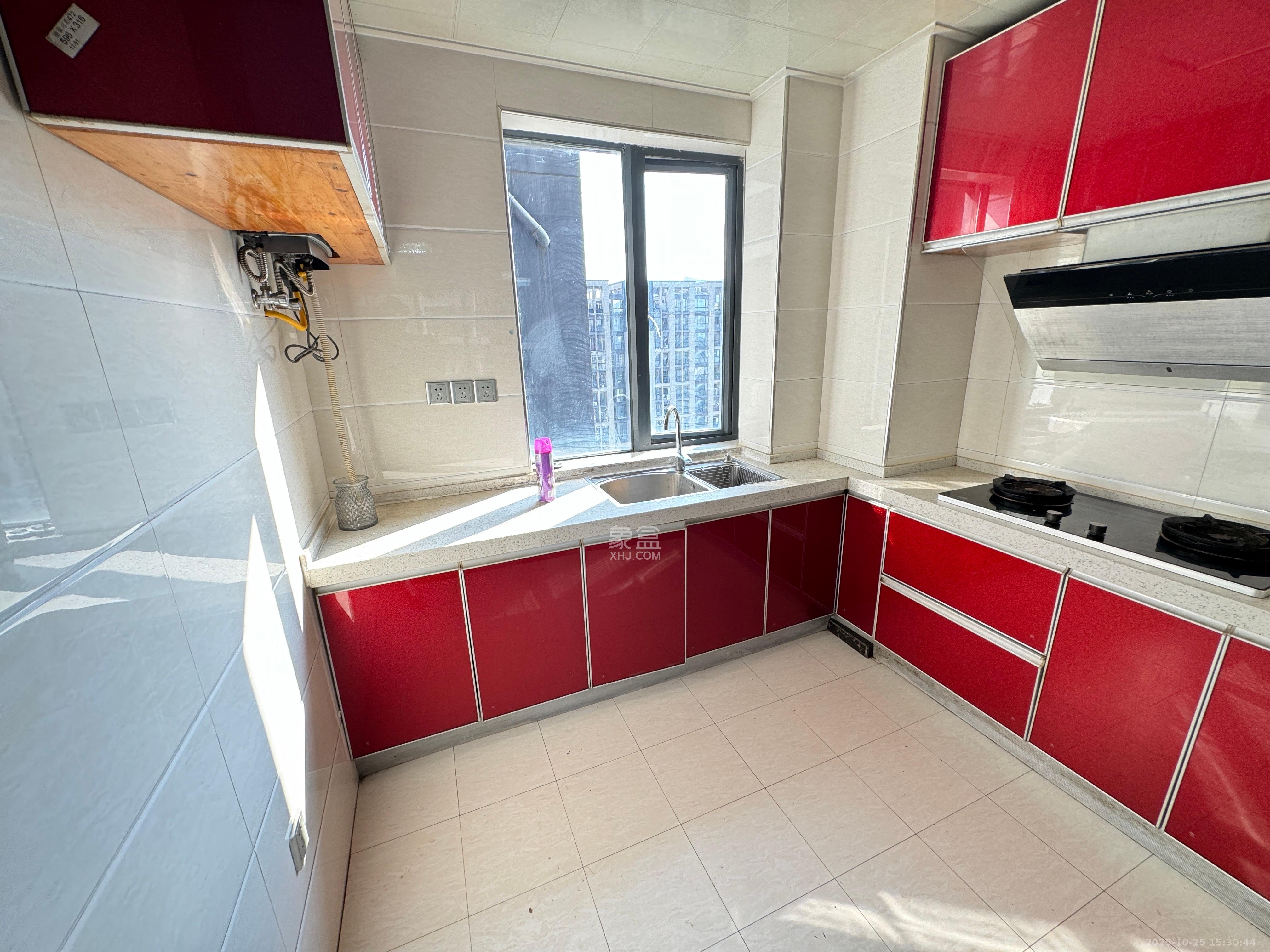 美林银谷  3室2厅2卫    3000.0元/月室内图