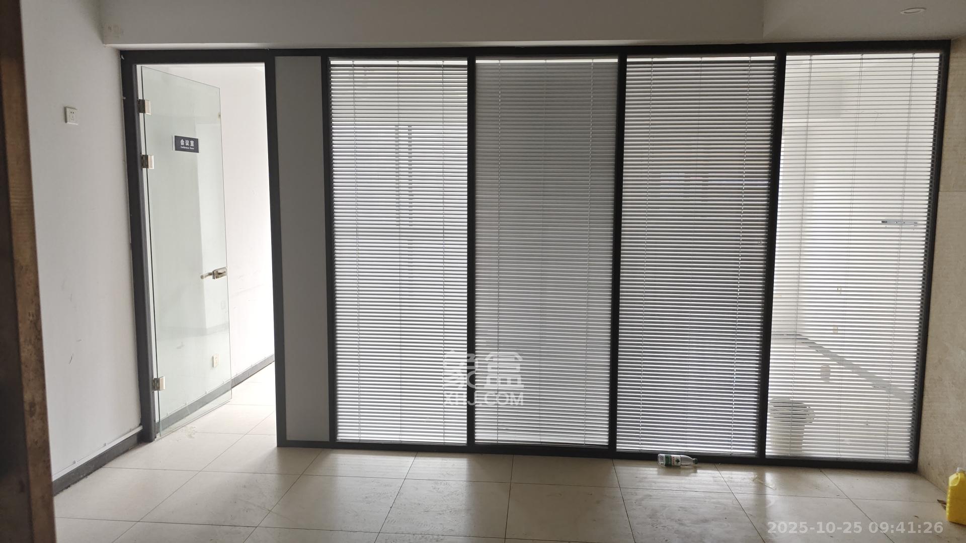 万博汇  2室1厅1卫    2000.0元/月室内图