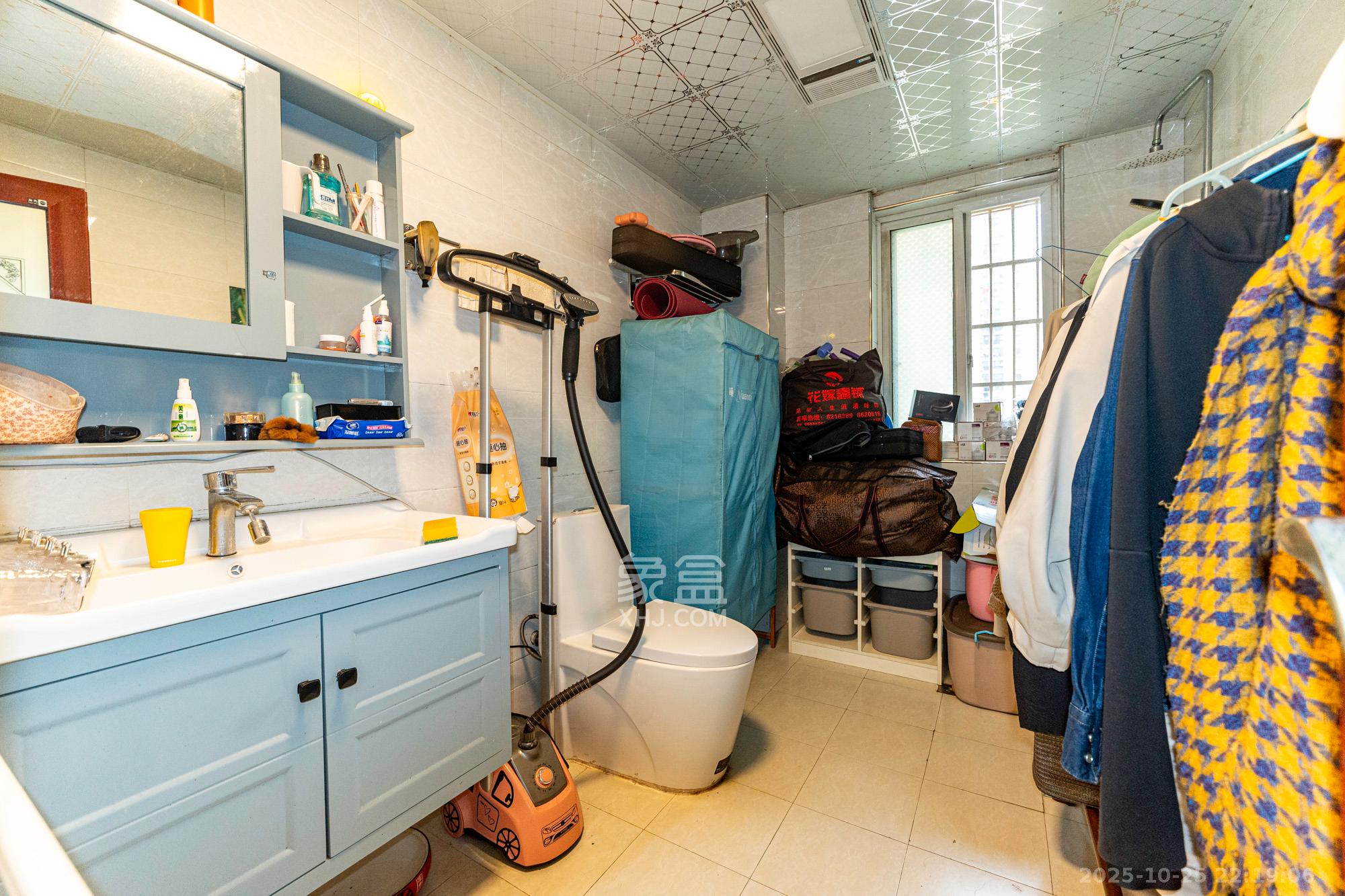 筑梦佳园  4室2厅2卫    79.8万卫生间