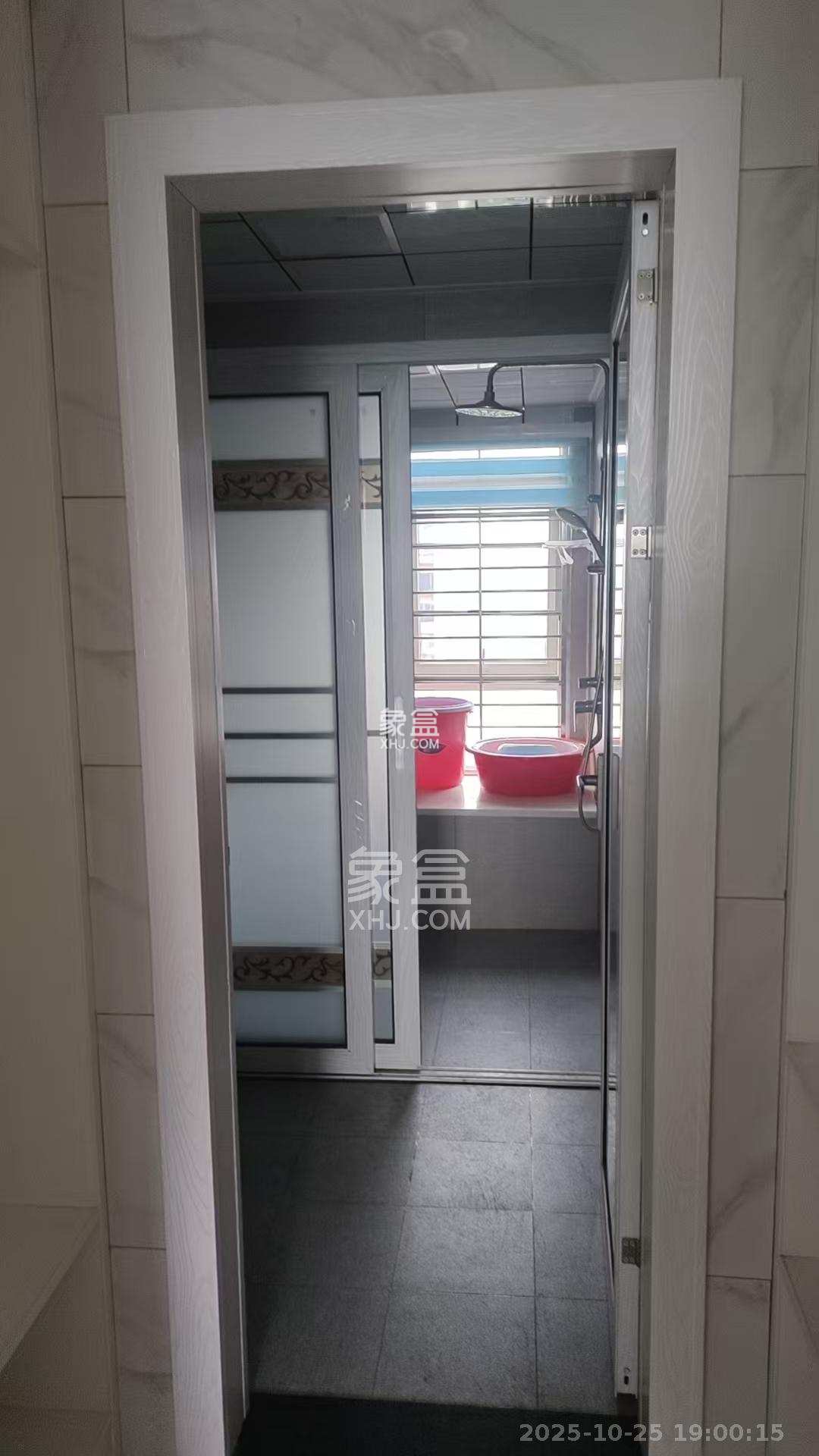 佳兆业君汇上品  4室2厅2卫    2000.0元/月 佳兆业君汇上品  4室2厅2卫    2000.0元/月室内图